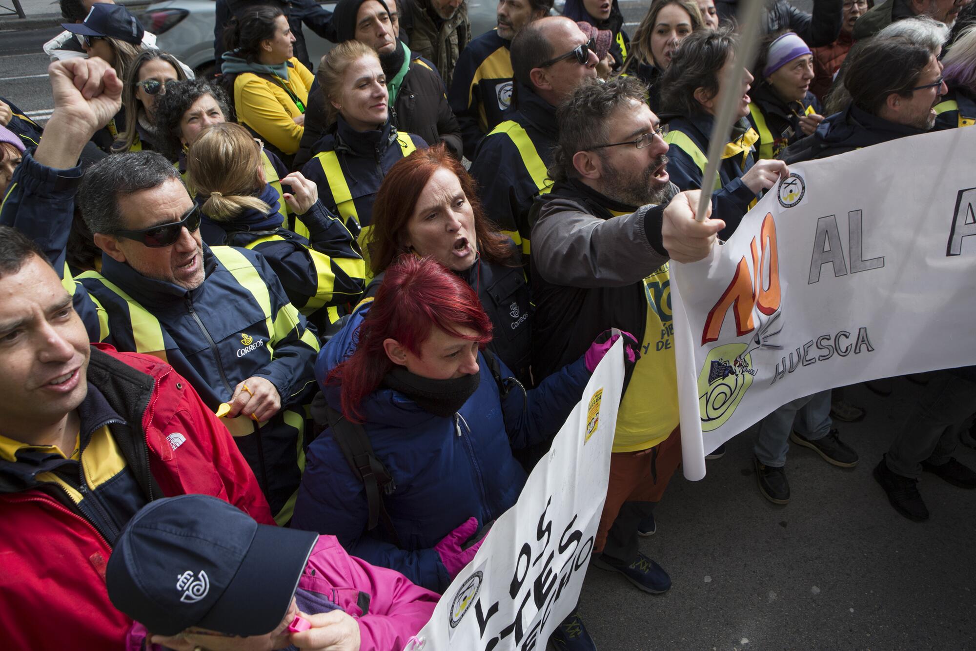 Huelga de Correos_concentración en la Sede Central - 7