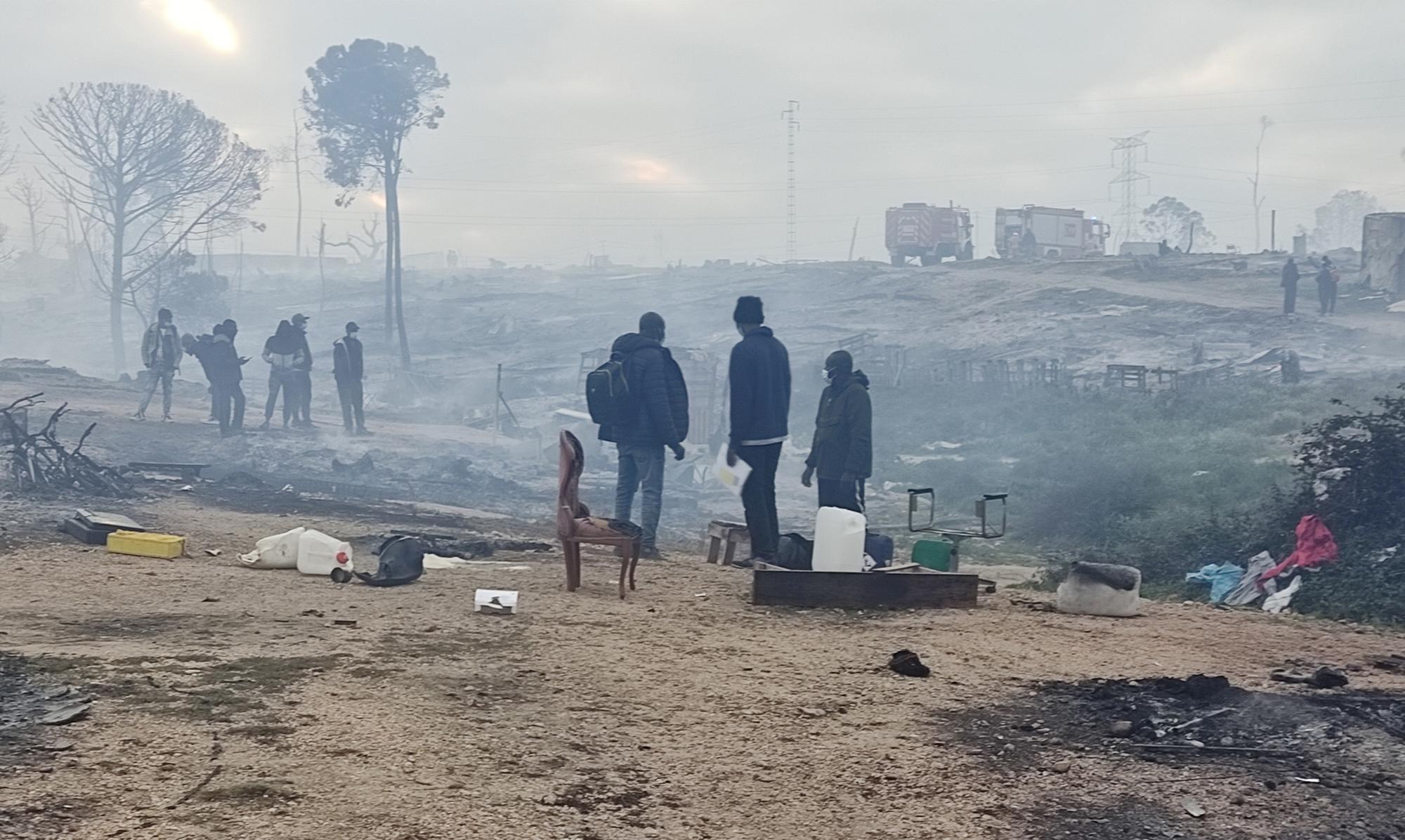 Incendio asentamiento Palos de la Frontera febrero 2021 01