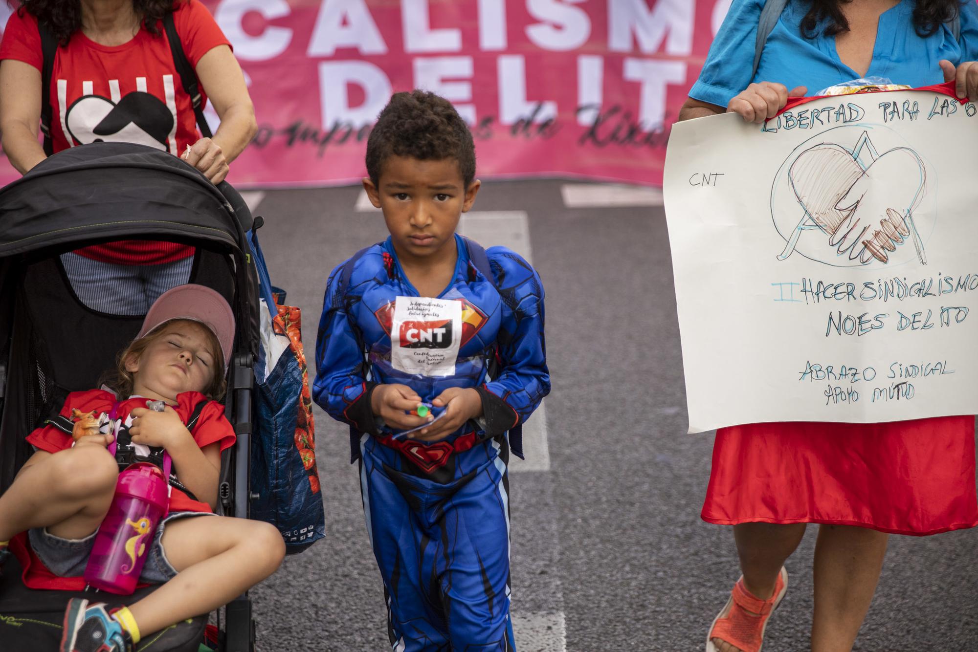 Manifestacion solidaridad La Suiza - 11
