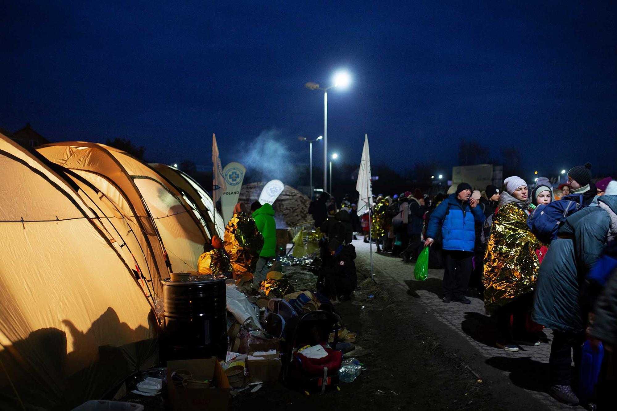 Ucranianos refugiados en Tesco - 2