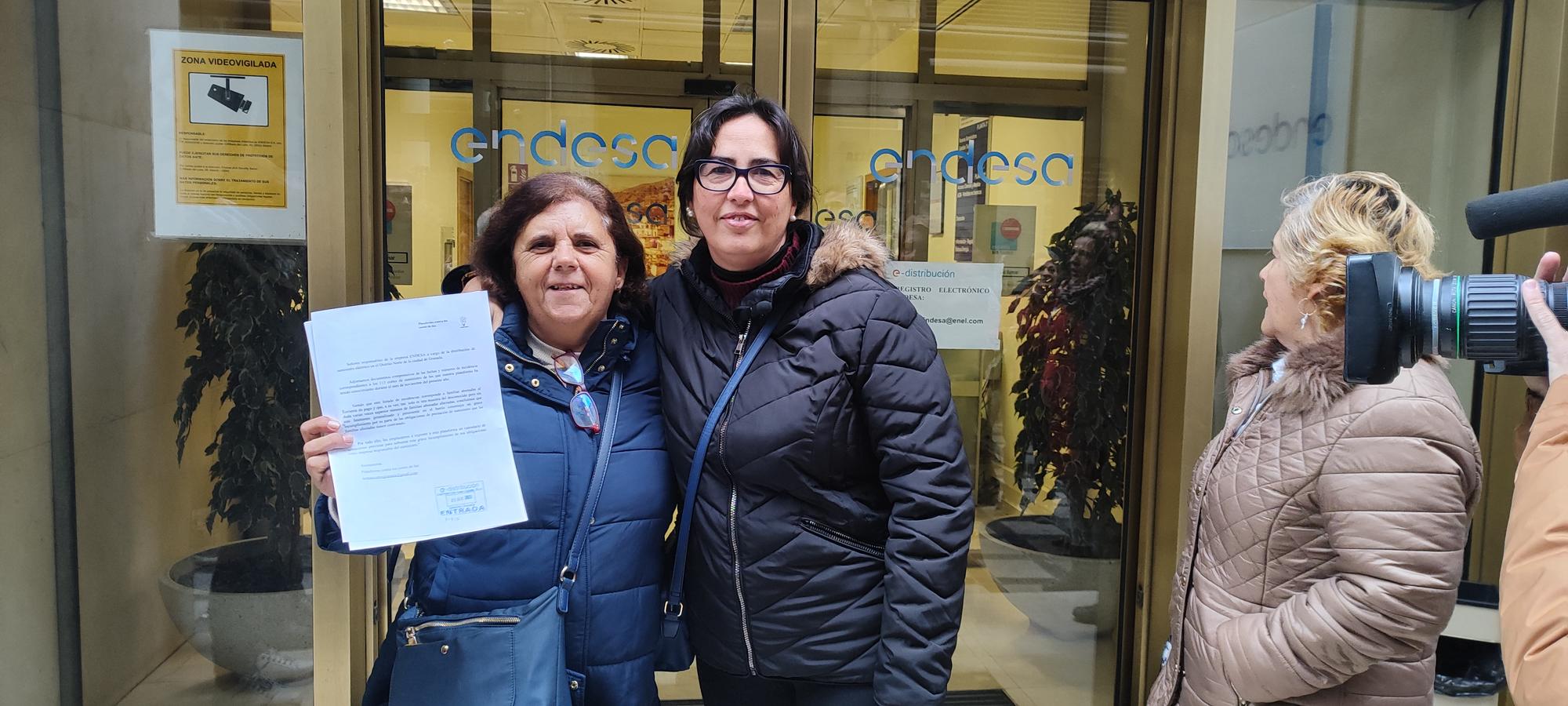 Entrega incidencias ENDESA Granada cortes de luz 2