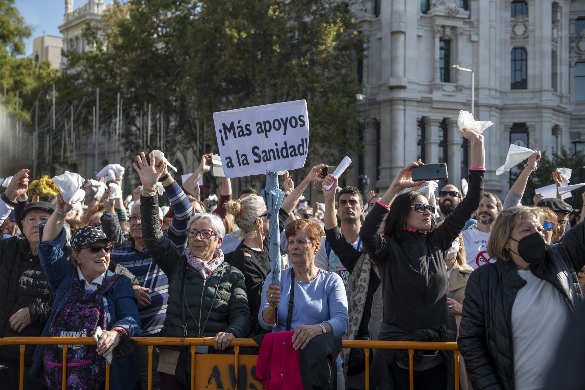 Manifestación por la Sanidad Pública en Madrid - 24