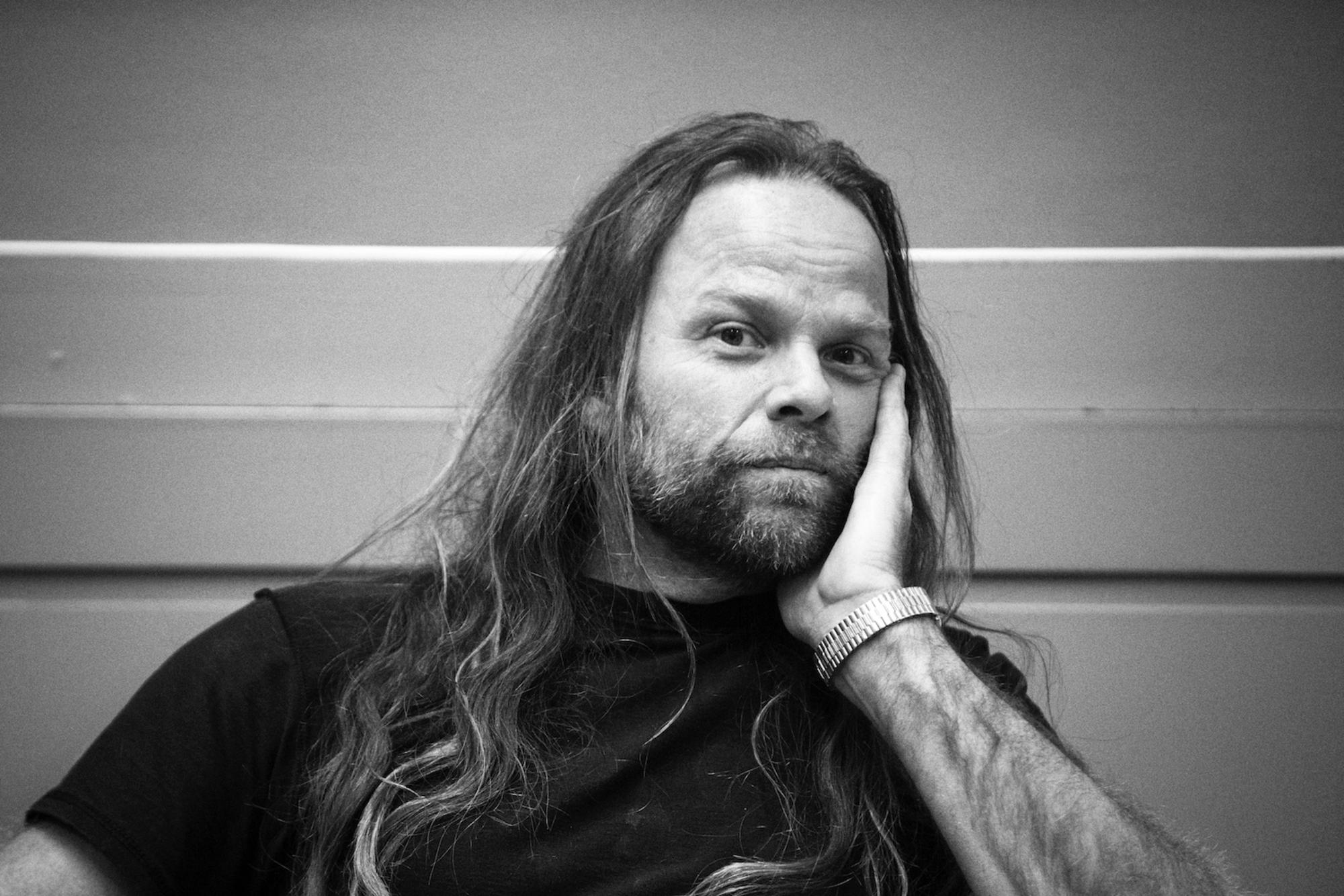 Thor Harris, durante la entrevista