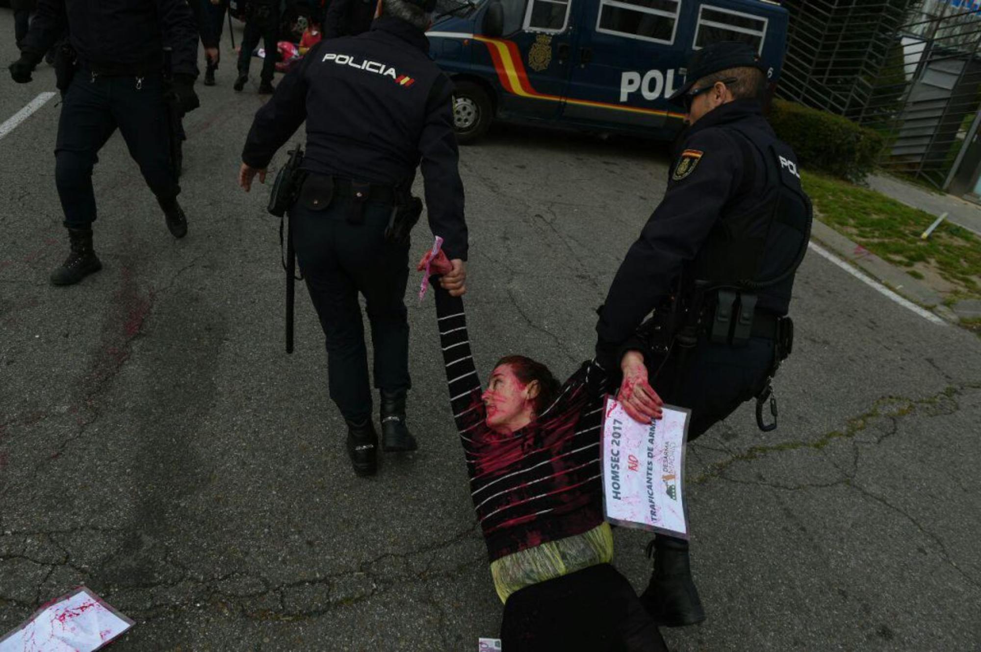 Activistas contra HOMSEC - 2