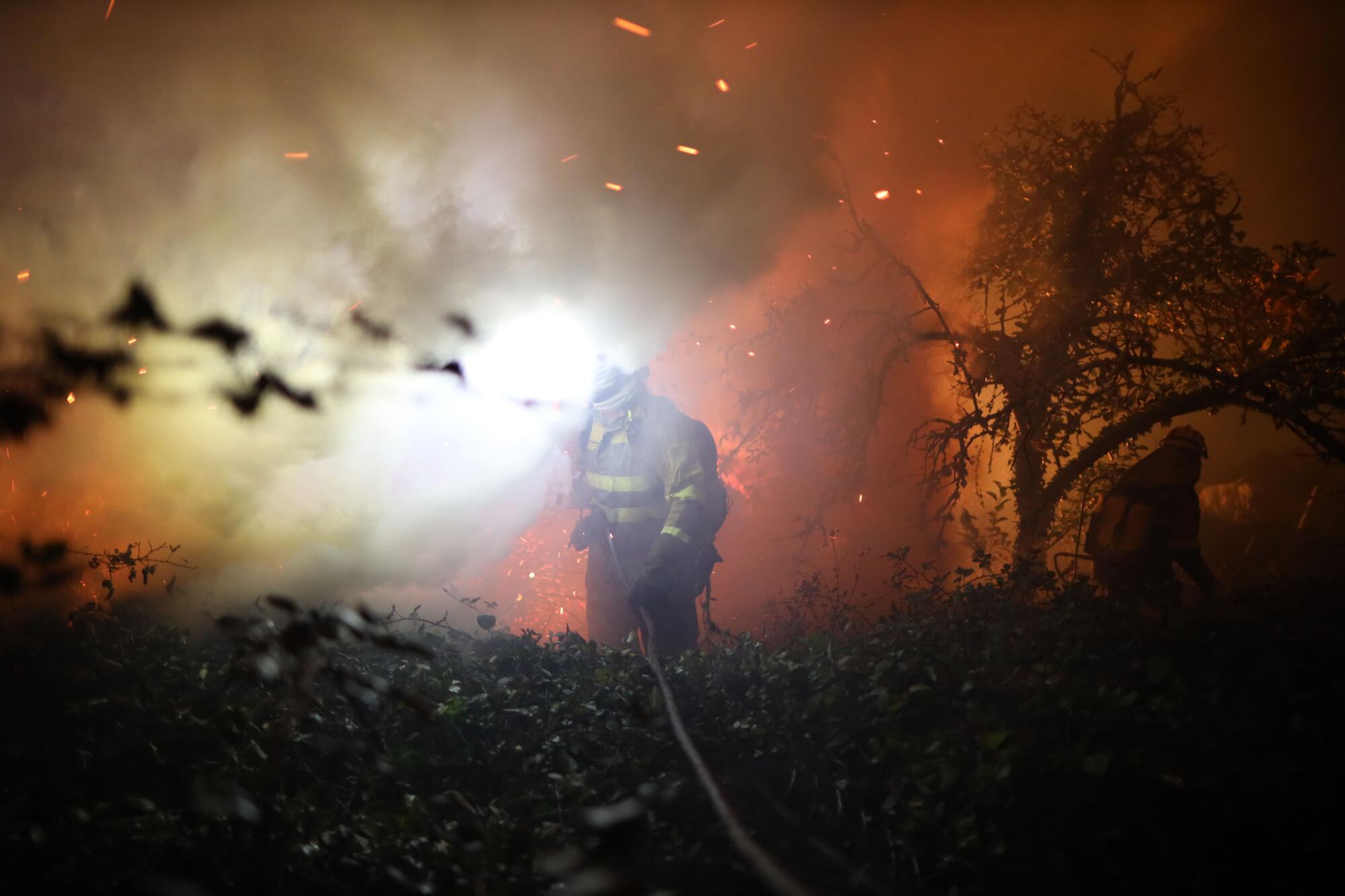 Incendio Cima de Vila, Concello de Pantón, Lugo - 2