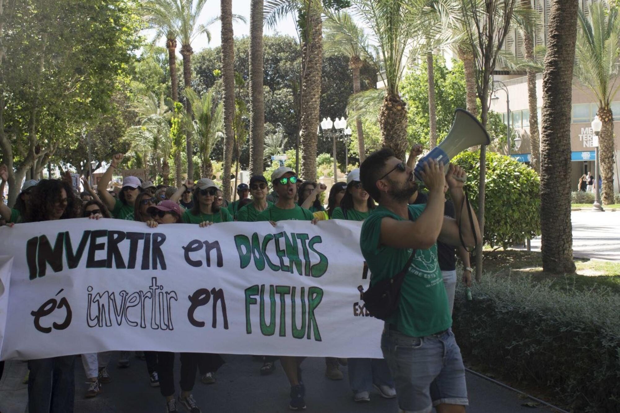 Pasacalles Alacant huelga indefinida  educación