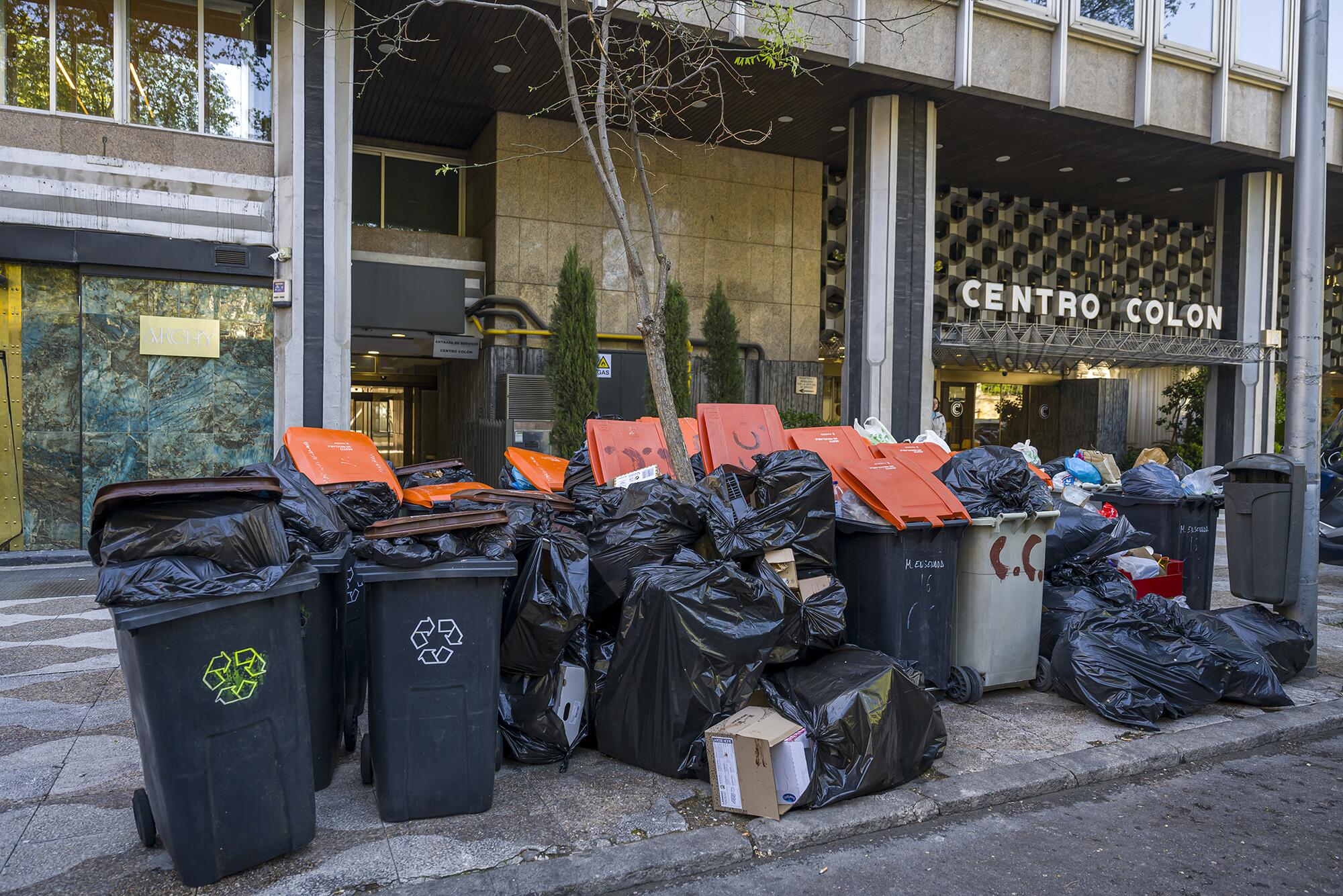 Basura acumulada Colón