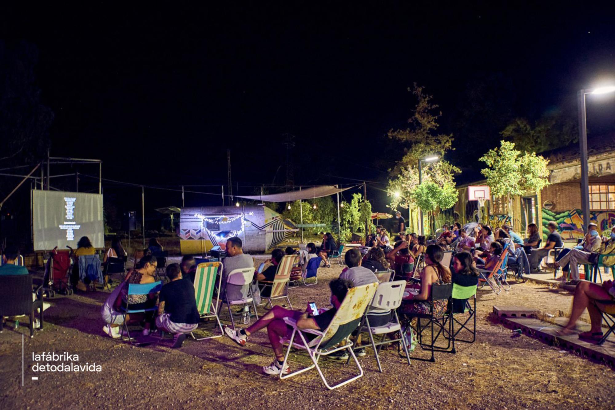 Cine al fresco en LaFábrika