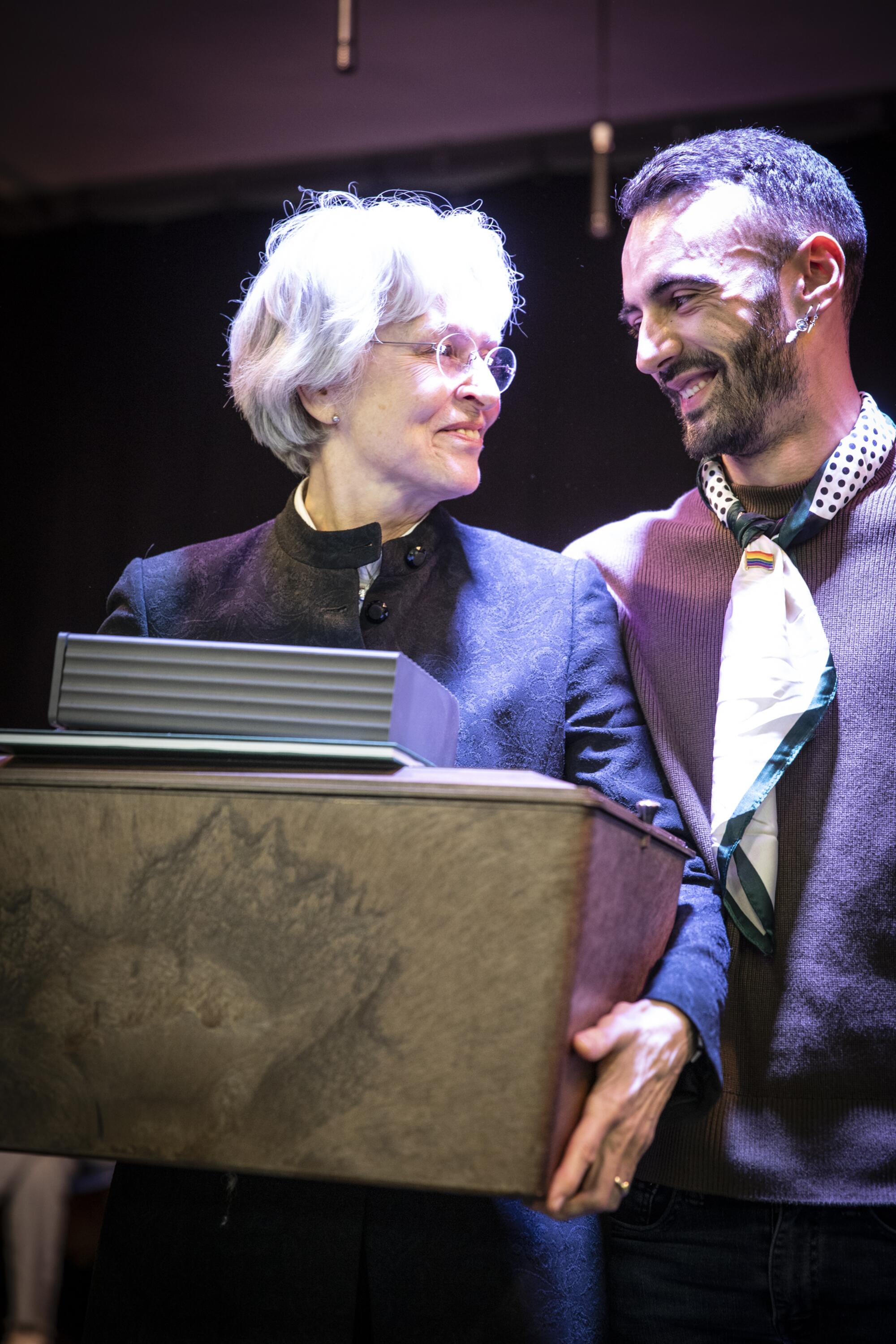 Entrega restos de Carmen Rodríguez Parra, José Raya Hurtado, Francisco Soriano López y José García Esteban en Víznar, Granada - 10