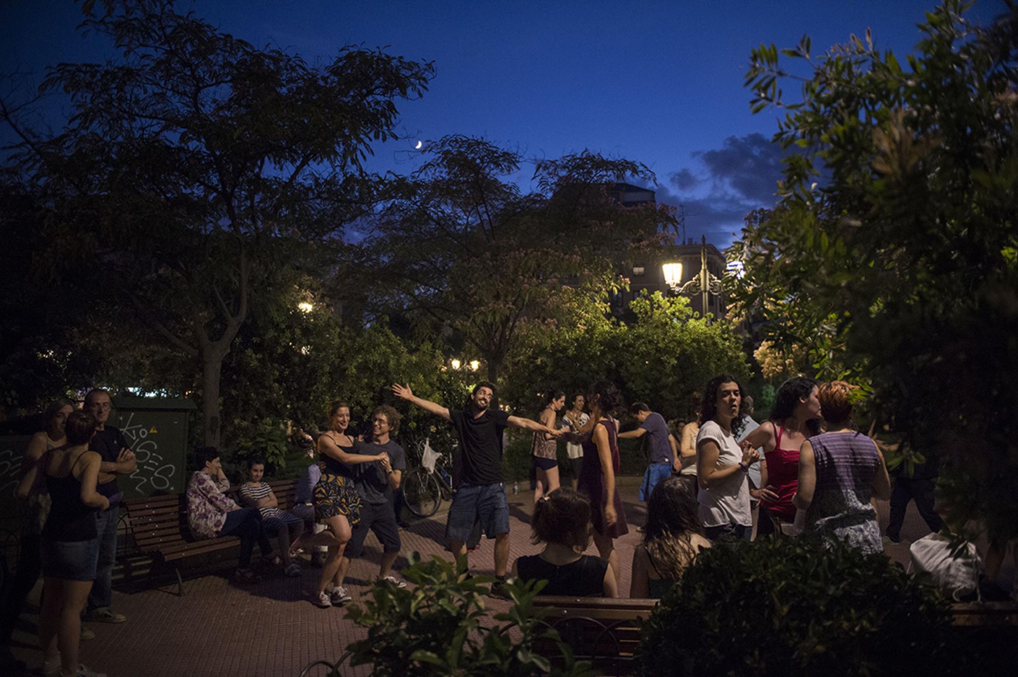 Swing en la plaza Olavide