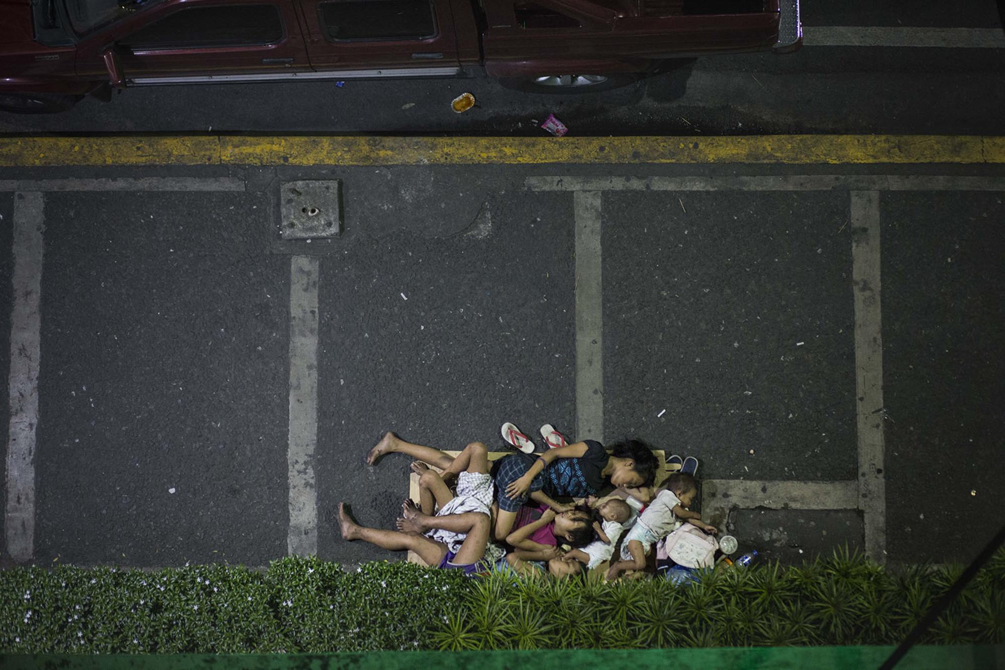 Durmiendo en la calle en Filipinas