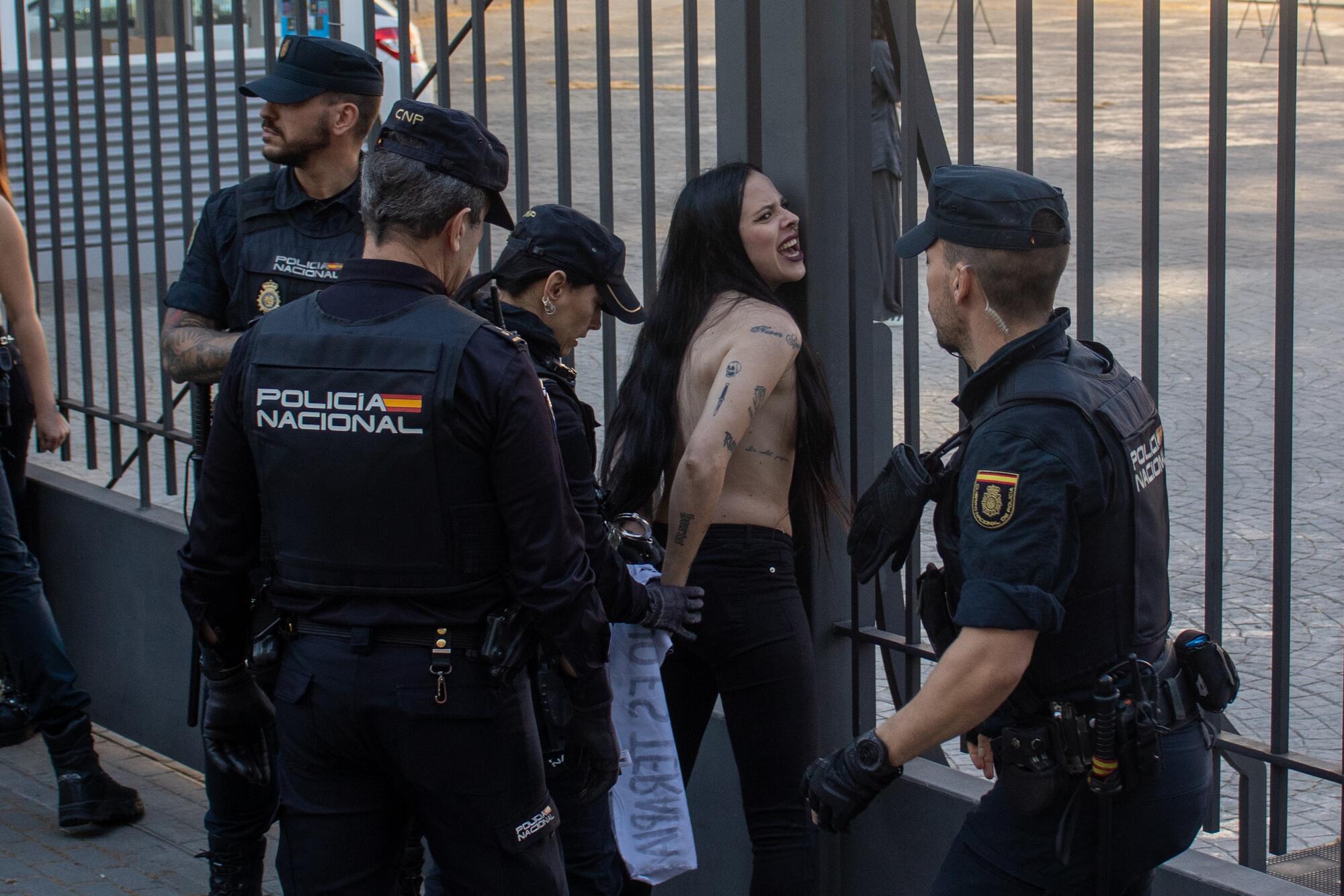 Femen terapias conversión NO USAR 1