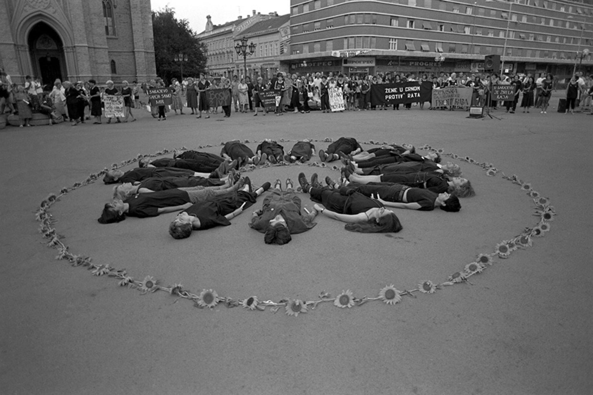 Žene u Crnom. Mujeres de Negro de Belgrado