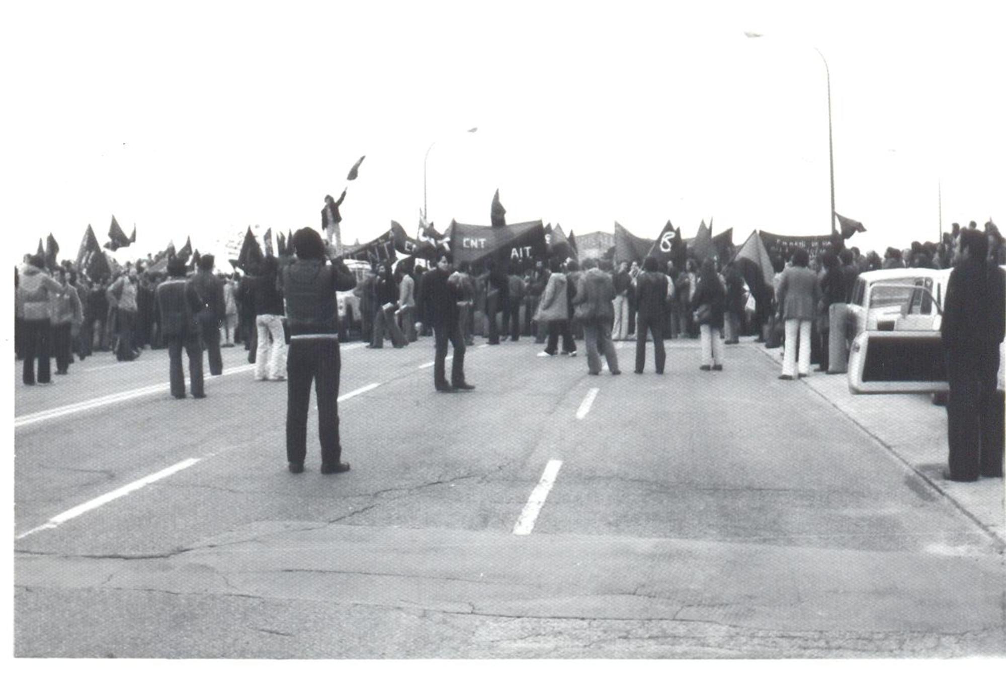 Manifestación de CNT en Madrid el 1 de mayo de 1978 (2)