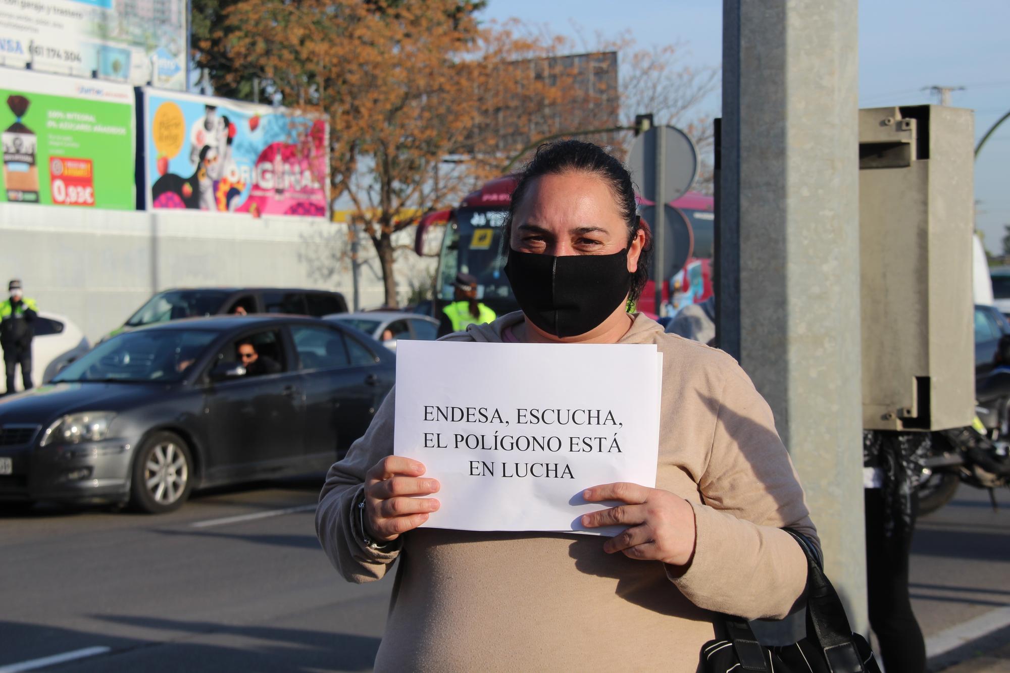 Manifestante cortes de Luz Polígono Sur 6