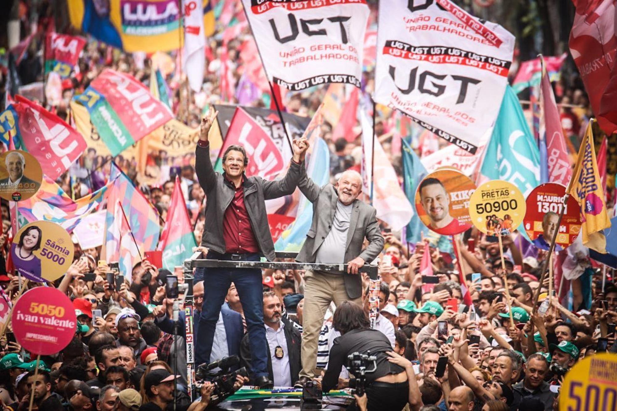 Lula en plena campaña electoral. Foto: mediareduy