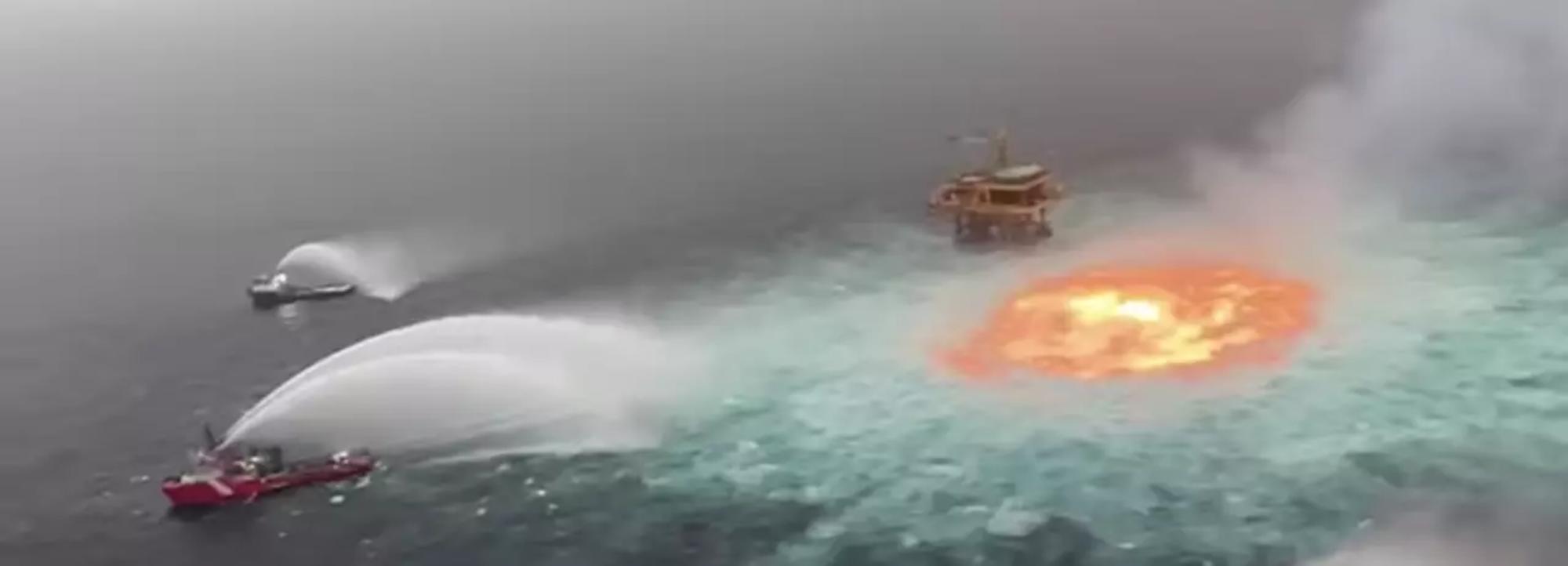 Ojo de fuego yacimiento marítimo Ku-Maloob-Zaap catástrofe
