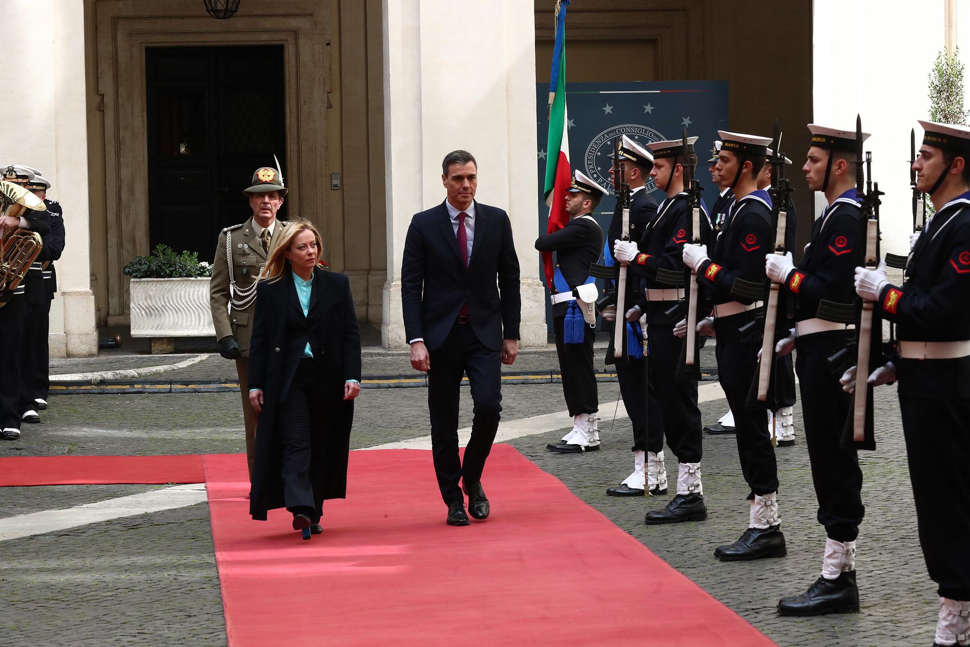 Giorgia Meloni y Pedro Sánchez