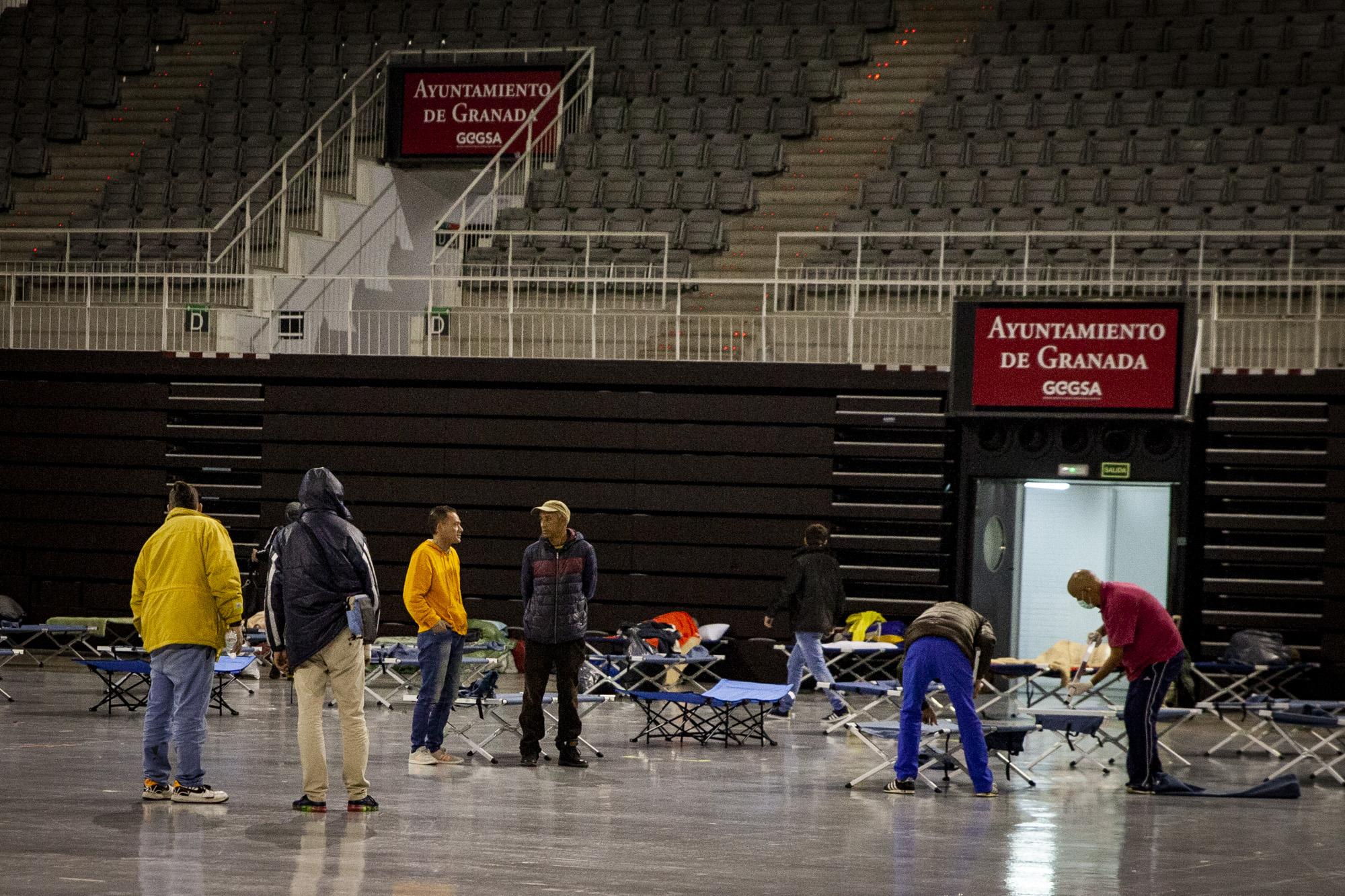 Palacio Deportes Granada personas sin hogar coronavirus