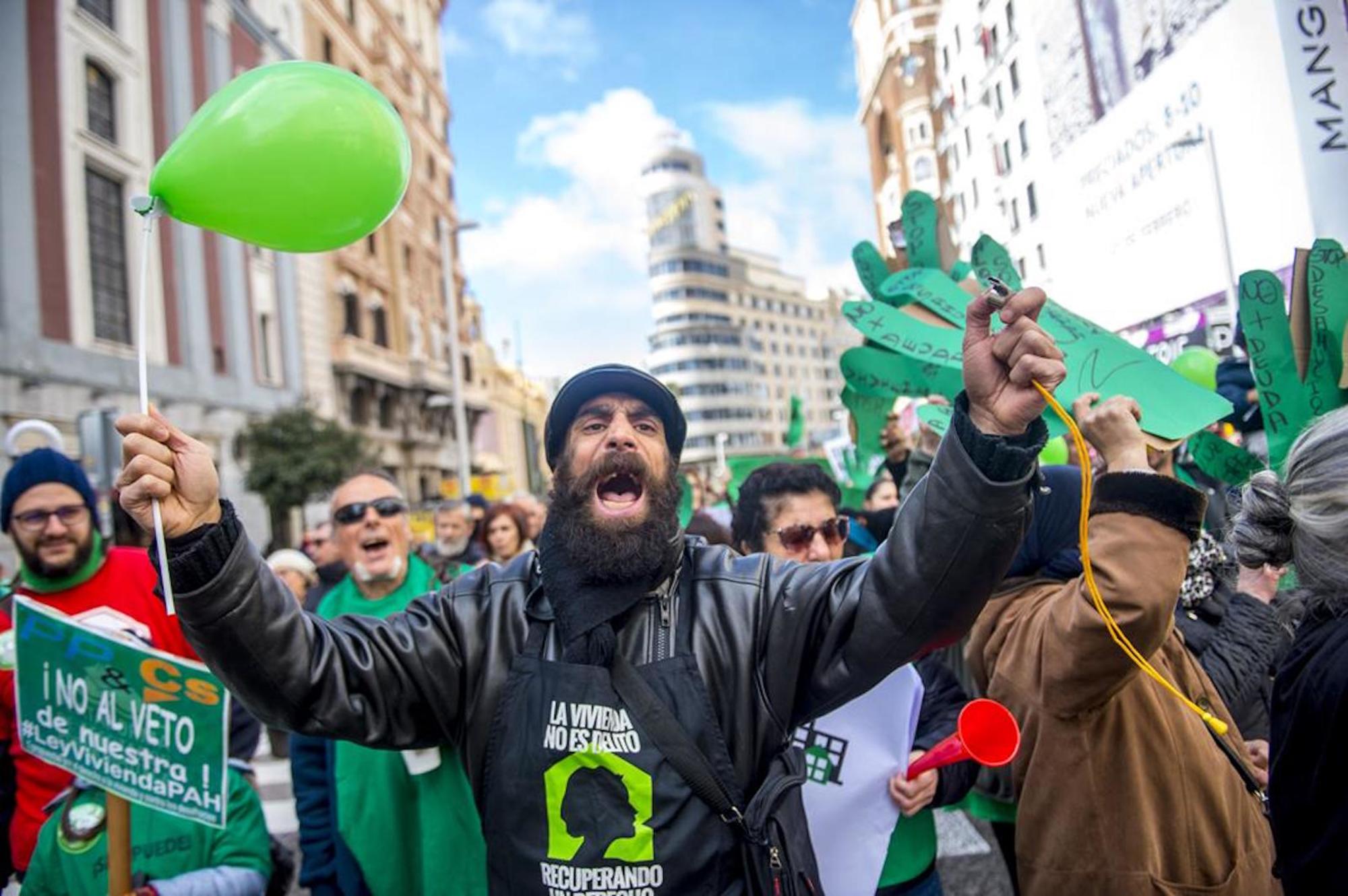 Manifestante de la PAH