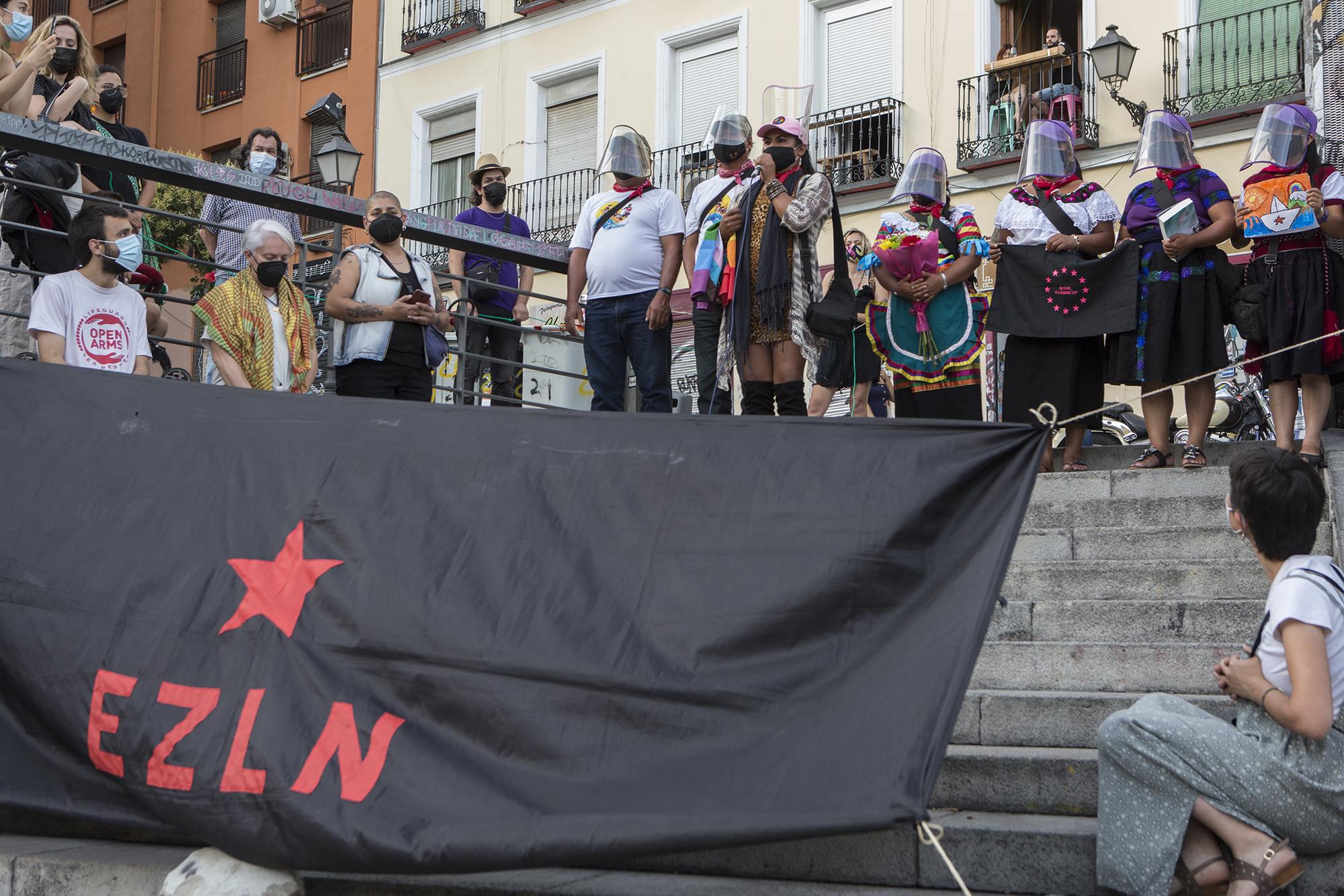 Bienvenida en Madrid al escuadrón 421 del EZLN