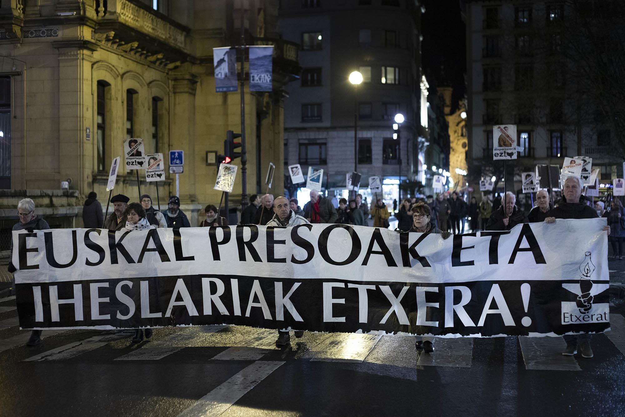 Movimiento contra la dispersión de presos de ETA. - 3