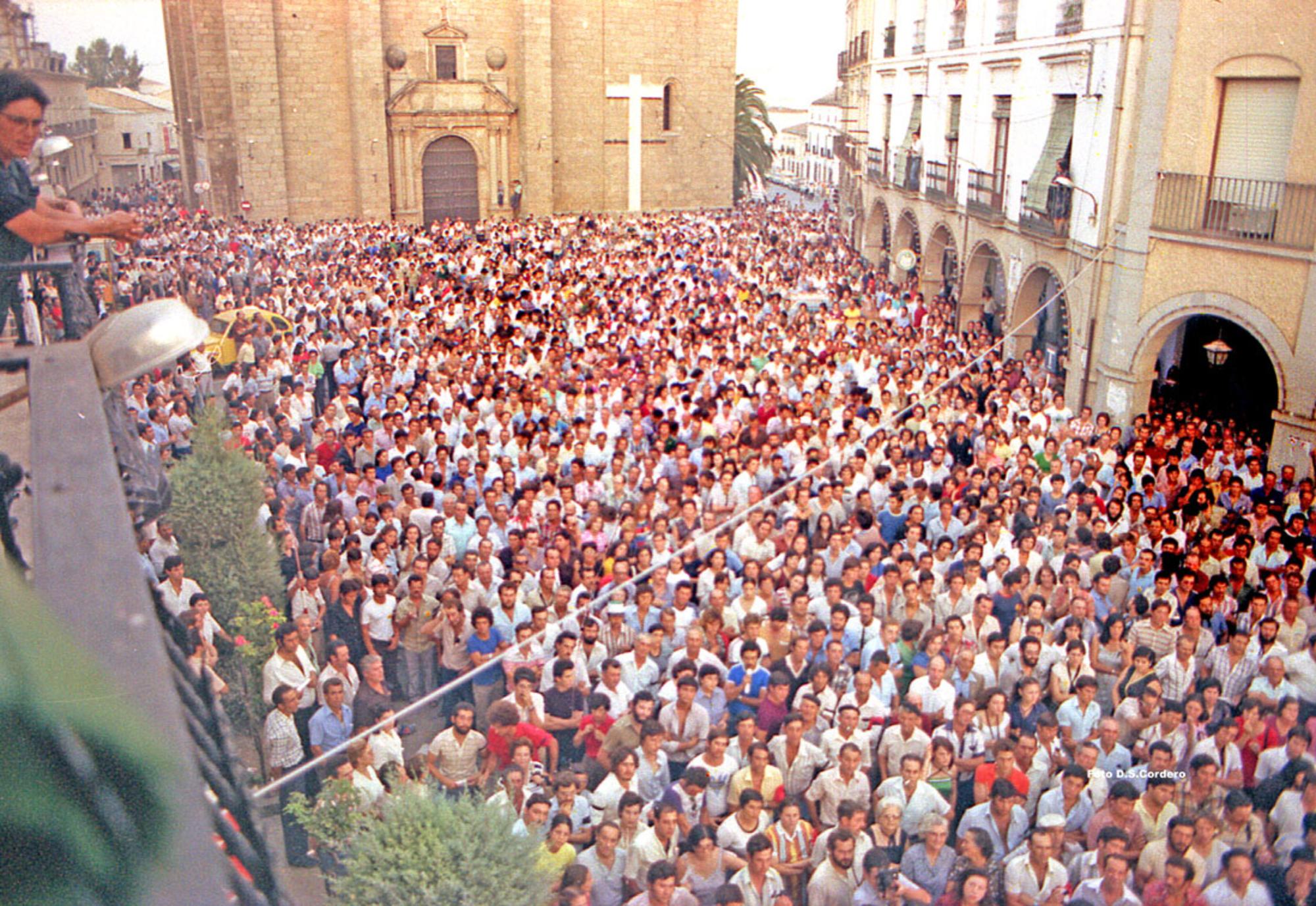 Manifestación contra la central nuclear de Valdecaballeros