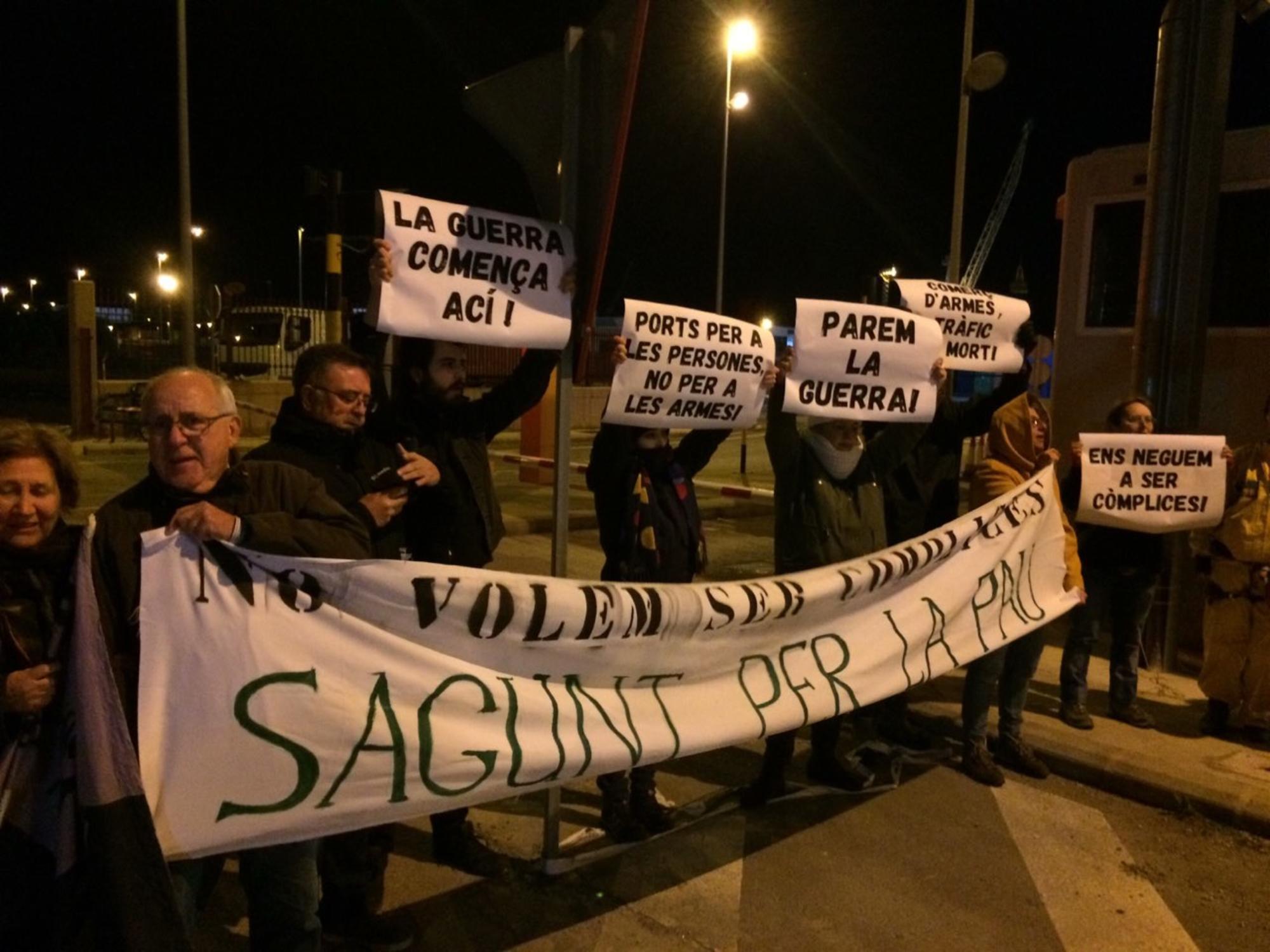 Acción en el puerto de Sagunto contra la escala de un barco saudí que transporta armamento