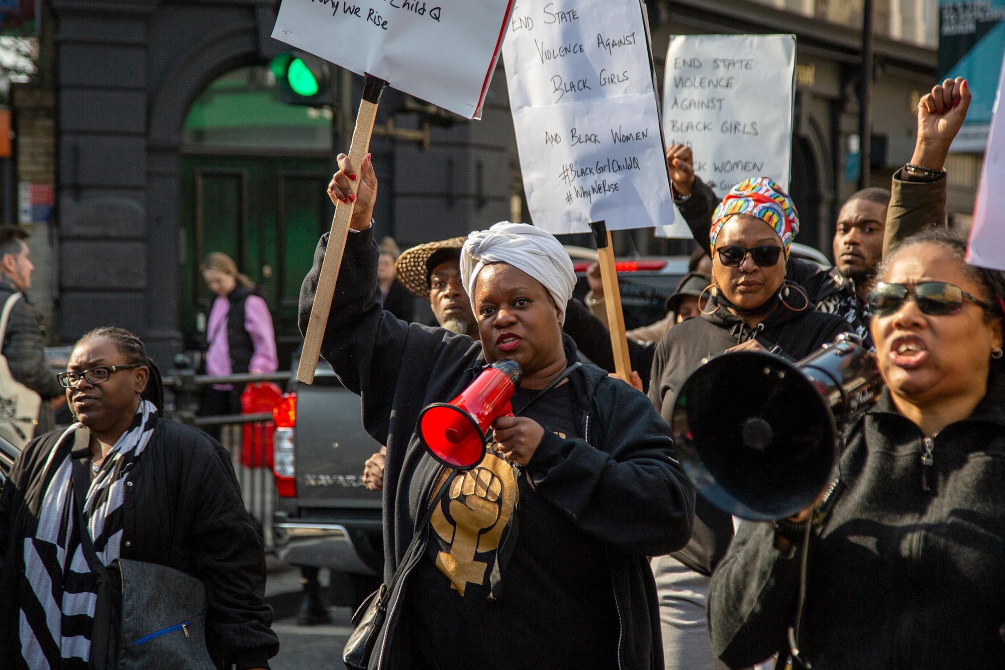 Protesta BlackLivesMatter por agresion policial a niña 02