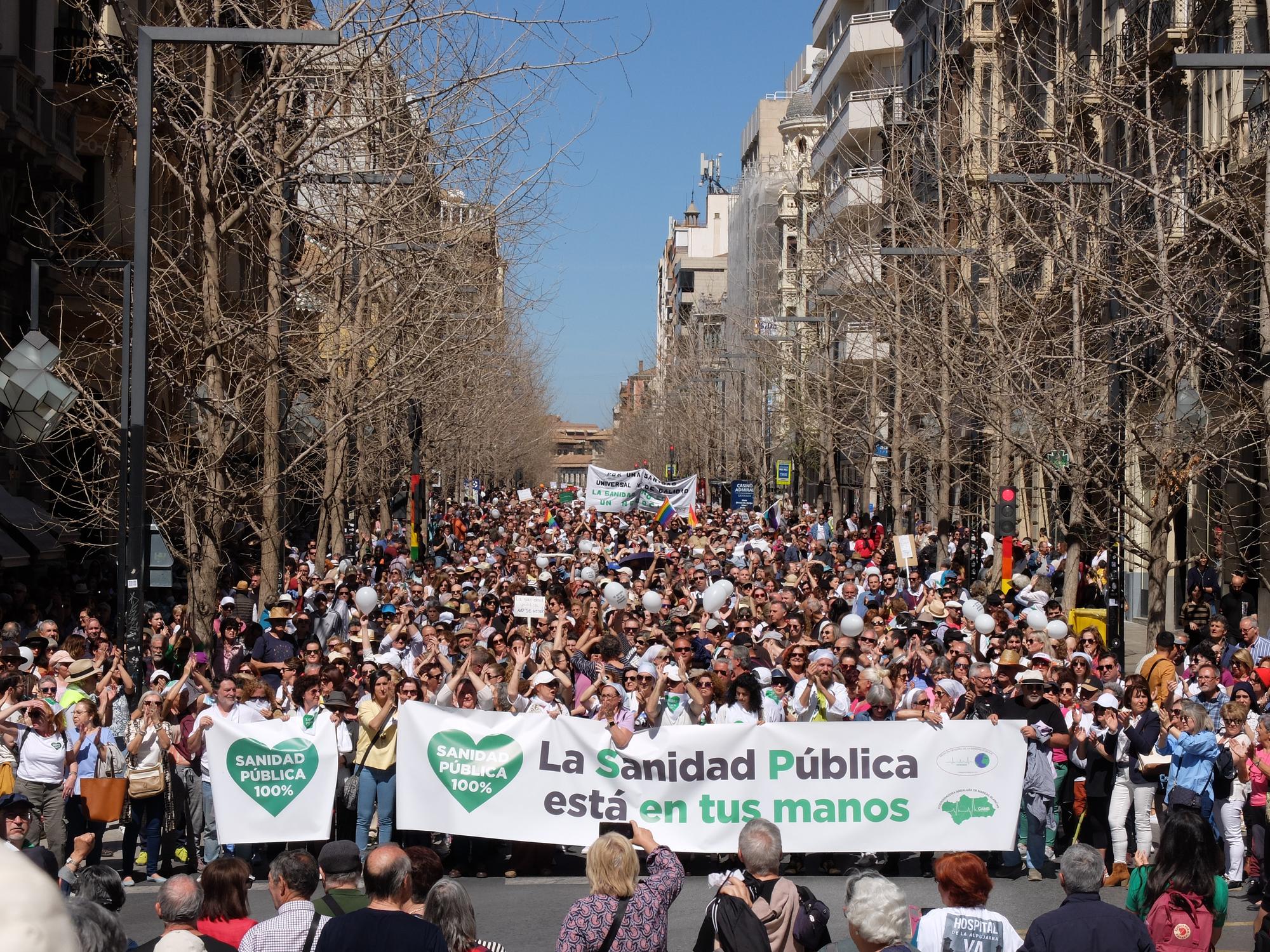 Manifestación sanidad pública Granada 25 marzo portada