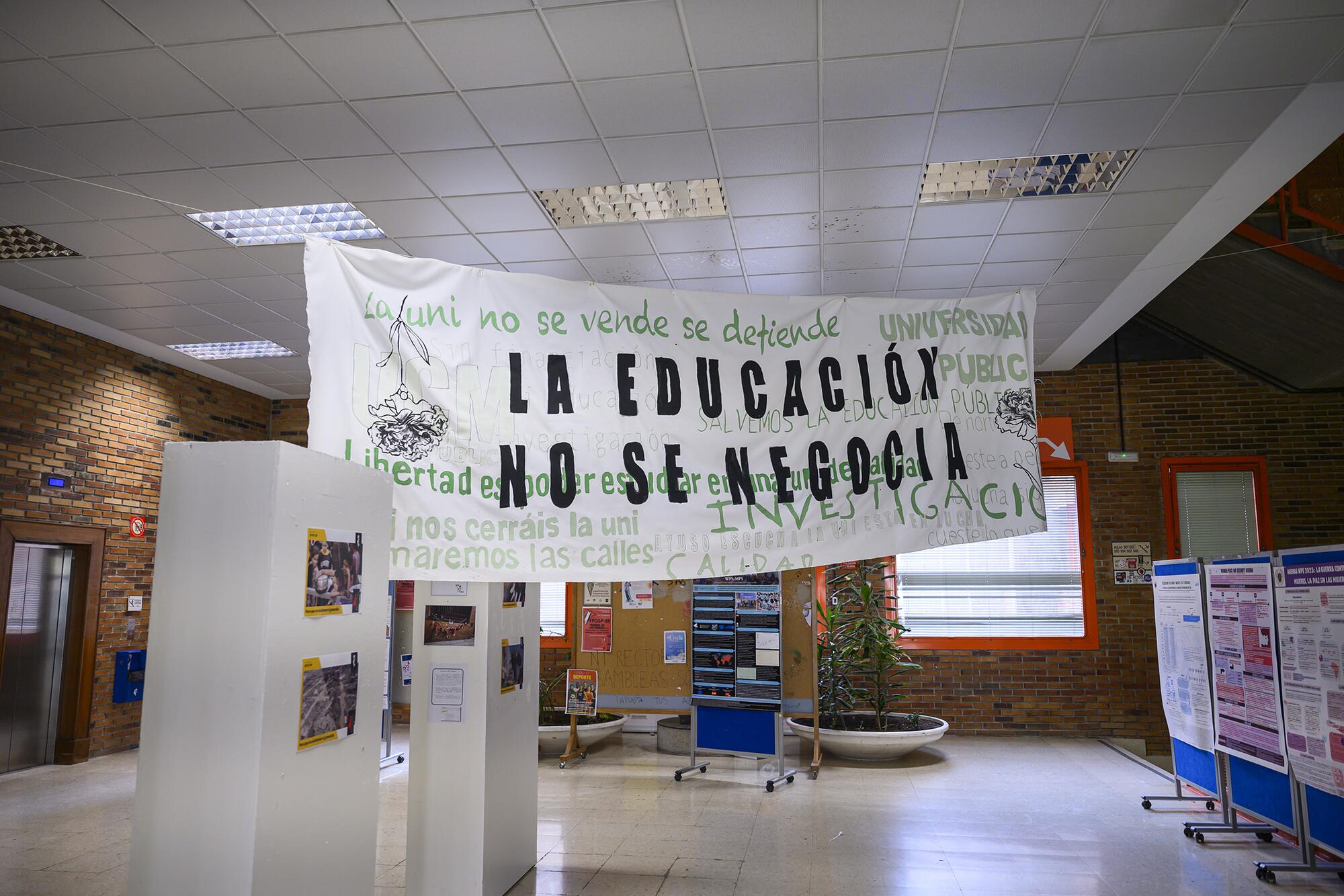 Facultad Políticas - 1