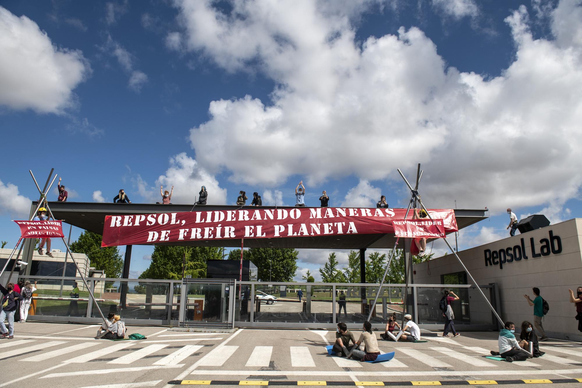 Rebelión por el Clima bloquea la sede de Repsol en Móstoles - 6