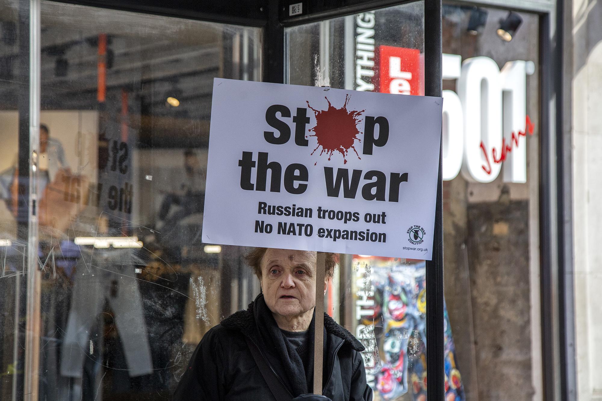 Protesta contra la guerra Ucrania Rusia en Londres 07