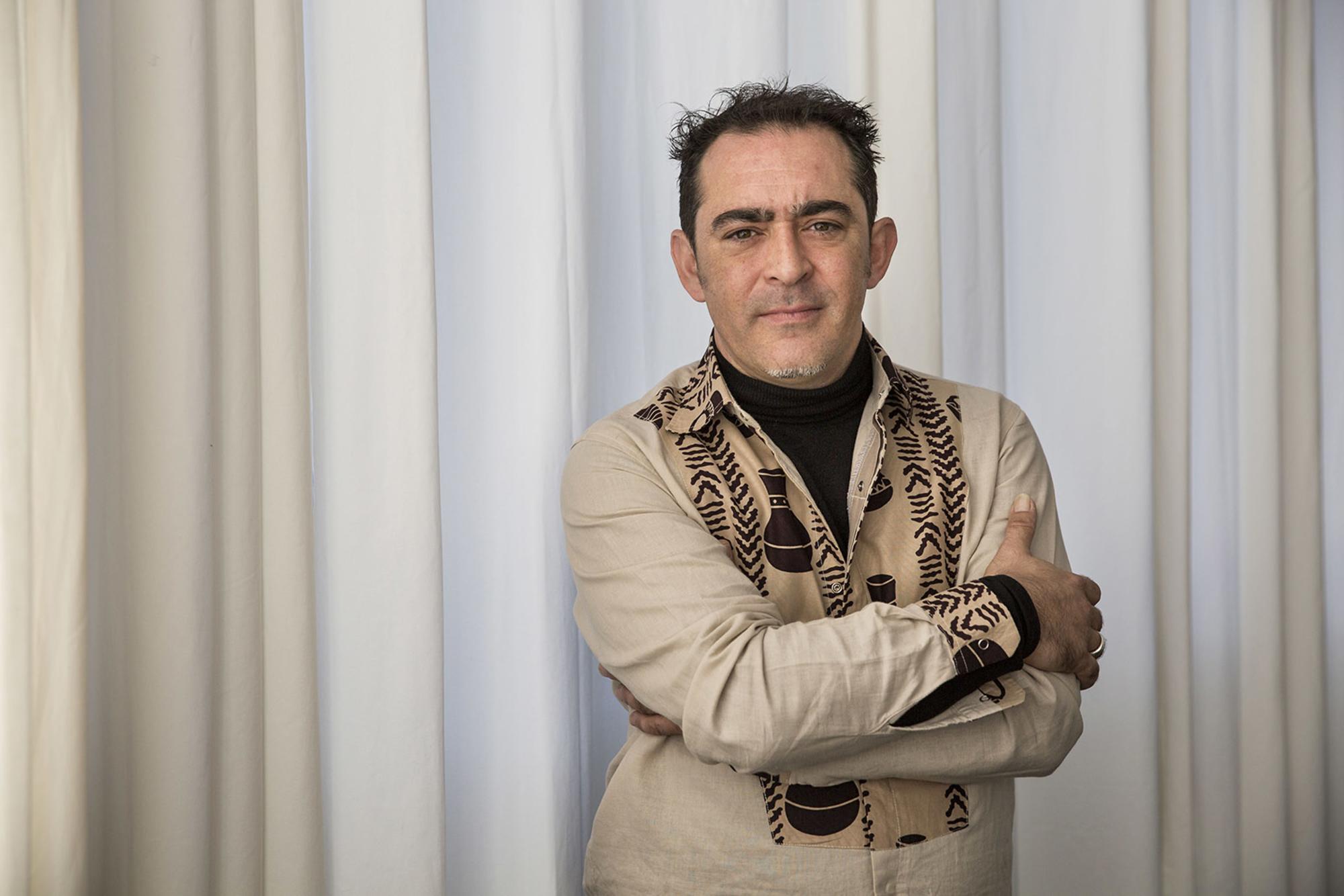 Raúl Rodríguez presenta nuevo disco, 'La raíz eléctrica'