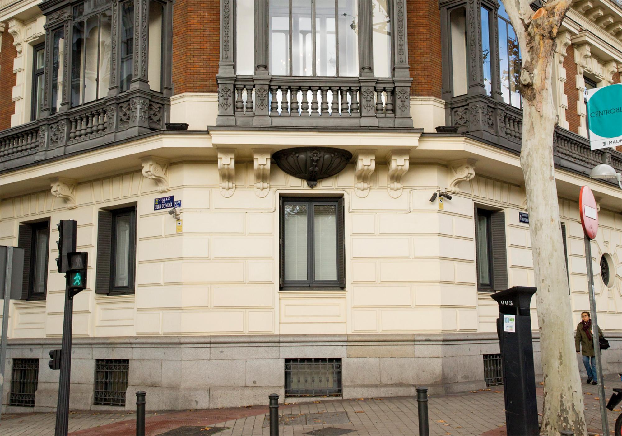Fachada de la sede de las empresas de los Riberas