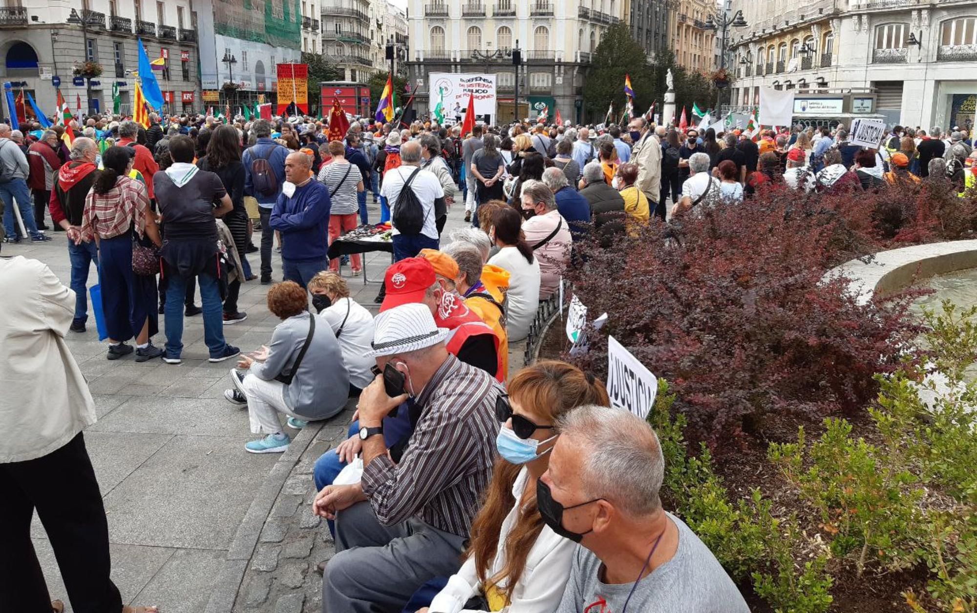 Manifestación estatal en Madrid por las pensiones dignas el 16 de octubre de 2021.