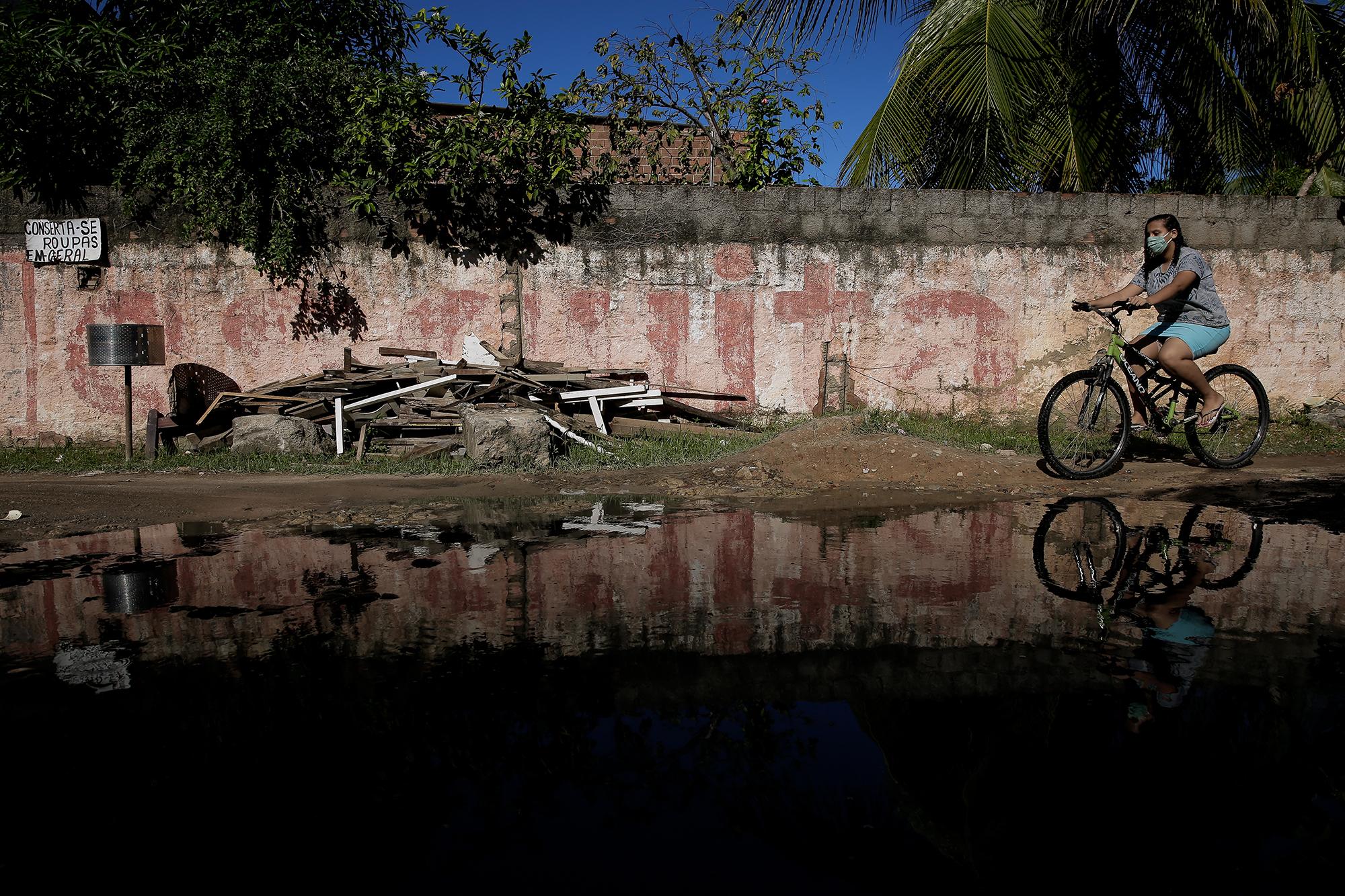 Las áreas urbanas más pobres de Brasil son las que más están sufriendo el impacto del covid-19. Foto: Brenda Alcântara / Oxfam Brasil