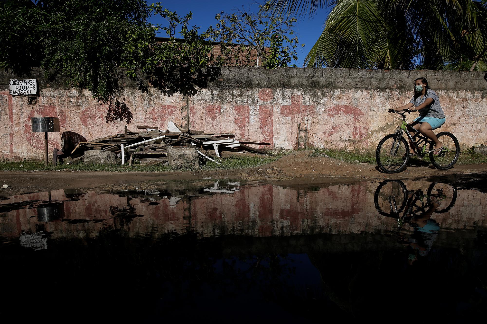 Las áreas urbanas más pobres de Brasil son las que más están sufriendo el impacto del covid-19.  Foto: Brenda Alcântara / Oxfam Brasil