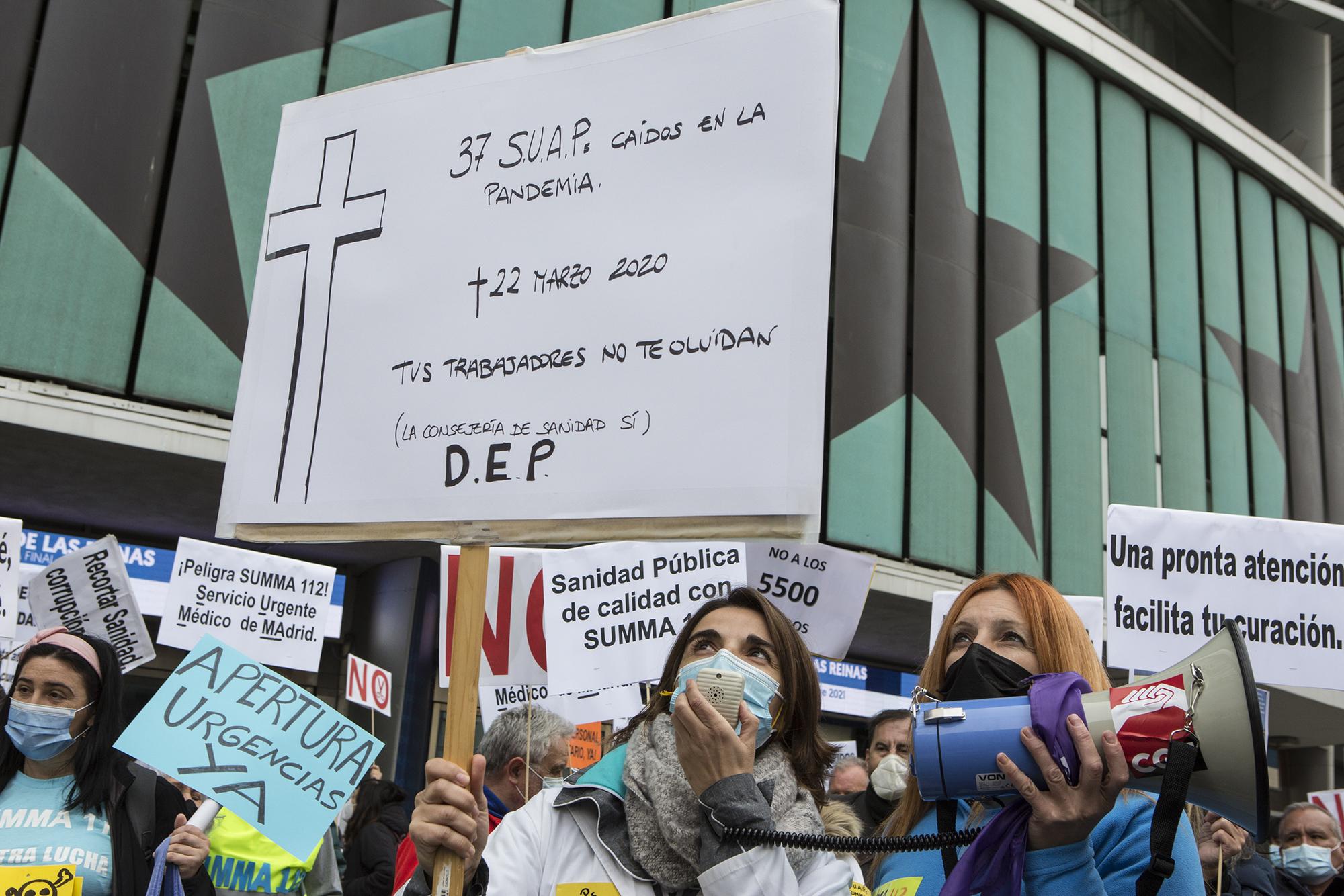 concentración en el Wizink contra el cierre de los Servicios de Urgencia de la Atención Primaria en la Comunidad de Madrid - 5