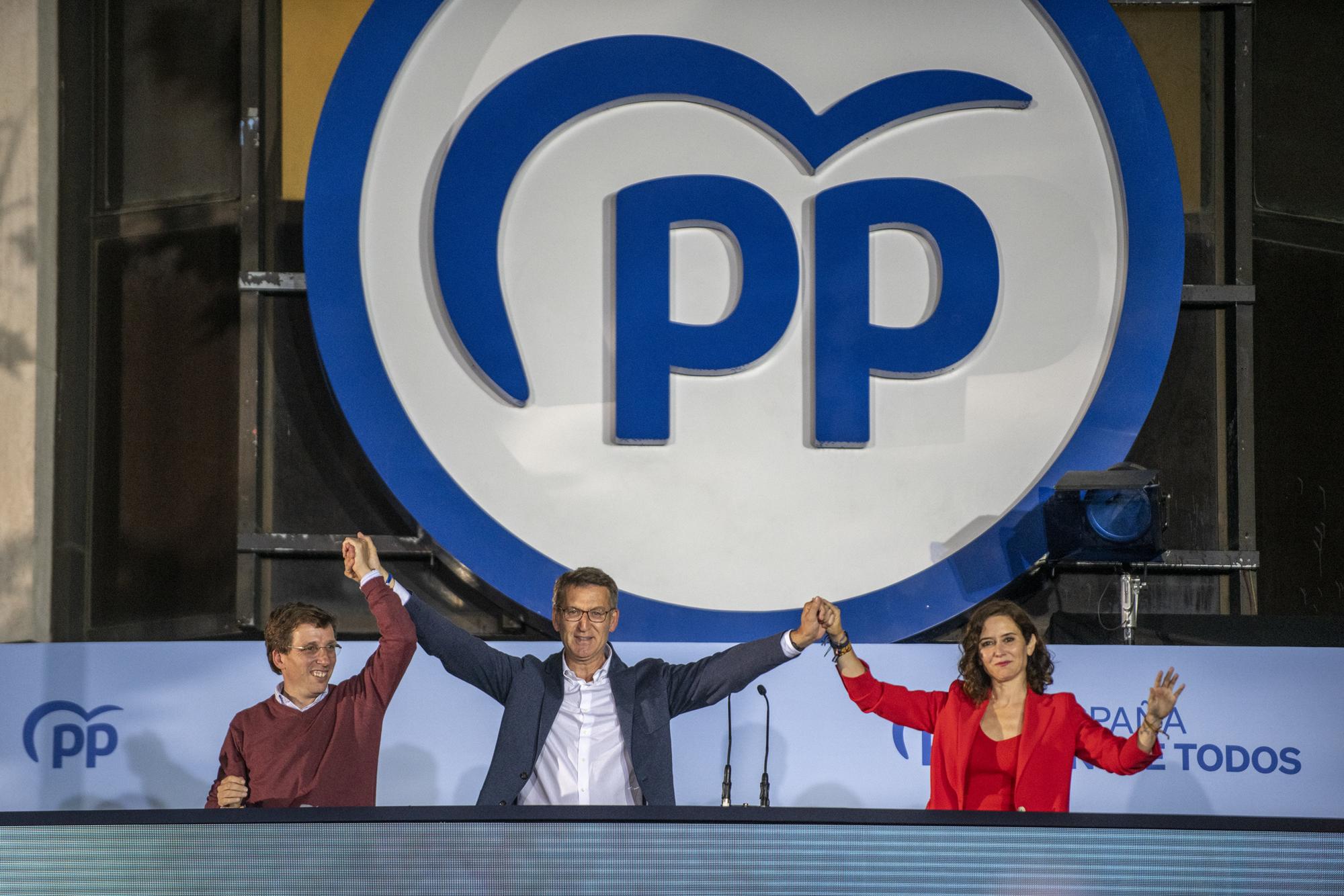 Celebración en la sede del PP.