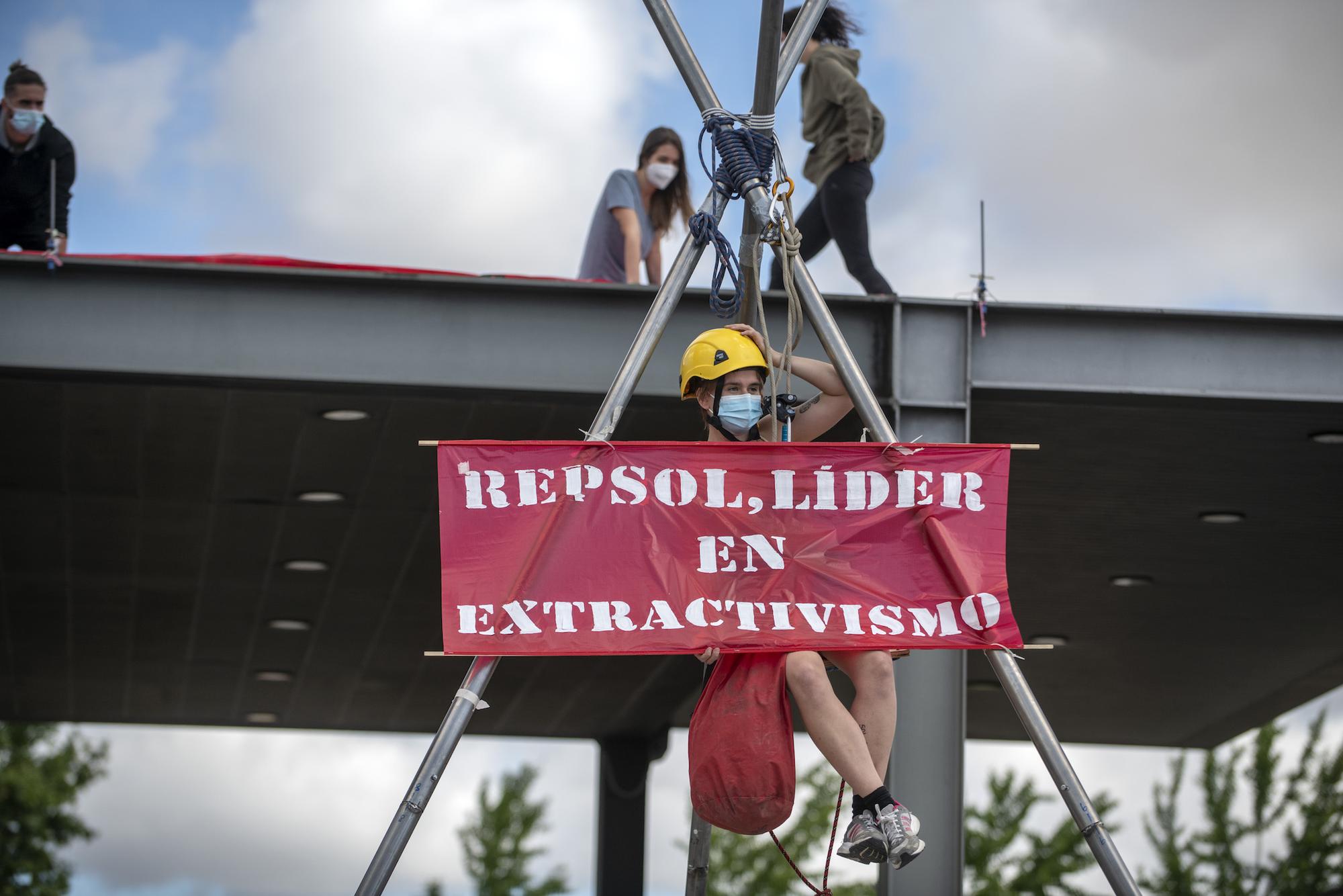 Rebelión por el Clima bloquea la sede de Repsol en Móstoles - 5