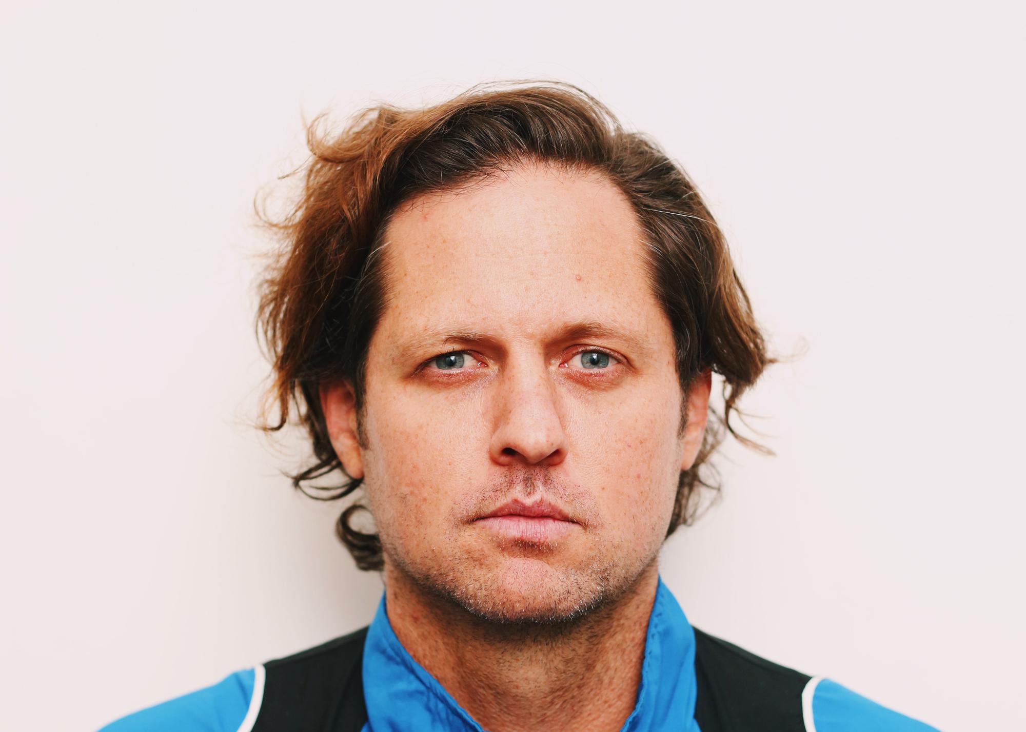 Vincent Bevins, autor del ‘Método Yakarta’ (Capitán Swing, 2021)