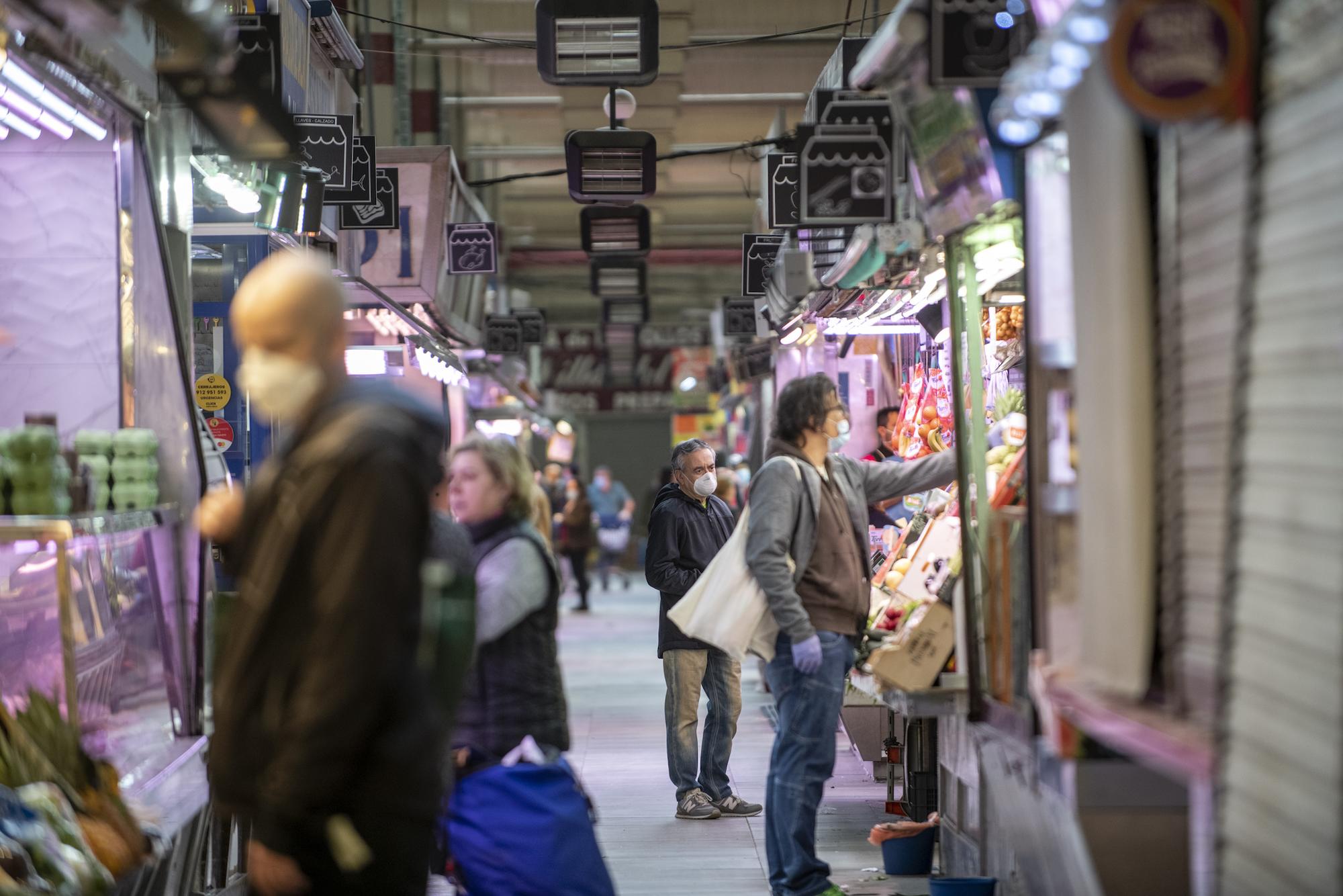 Mercado Maravillas, la cercanía del comercio tradicional no para durante el estado de alarma - 8