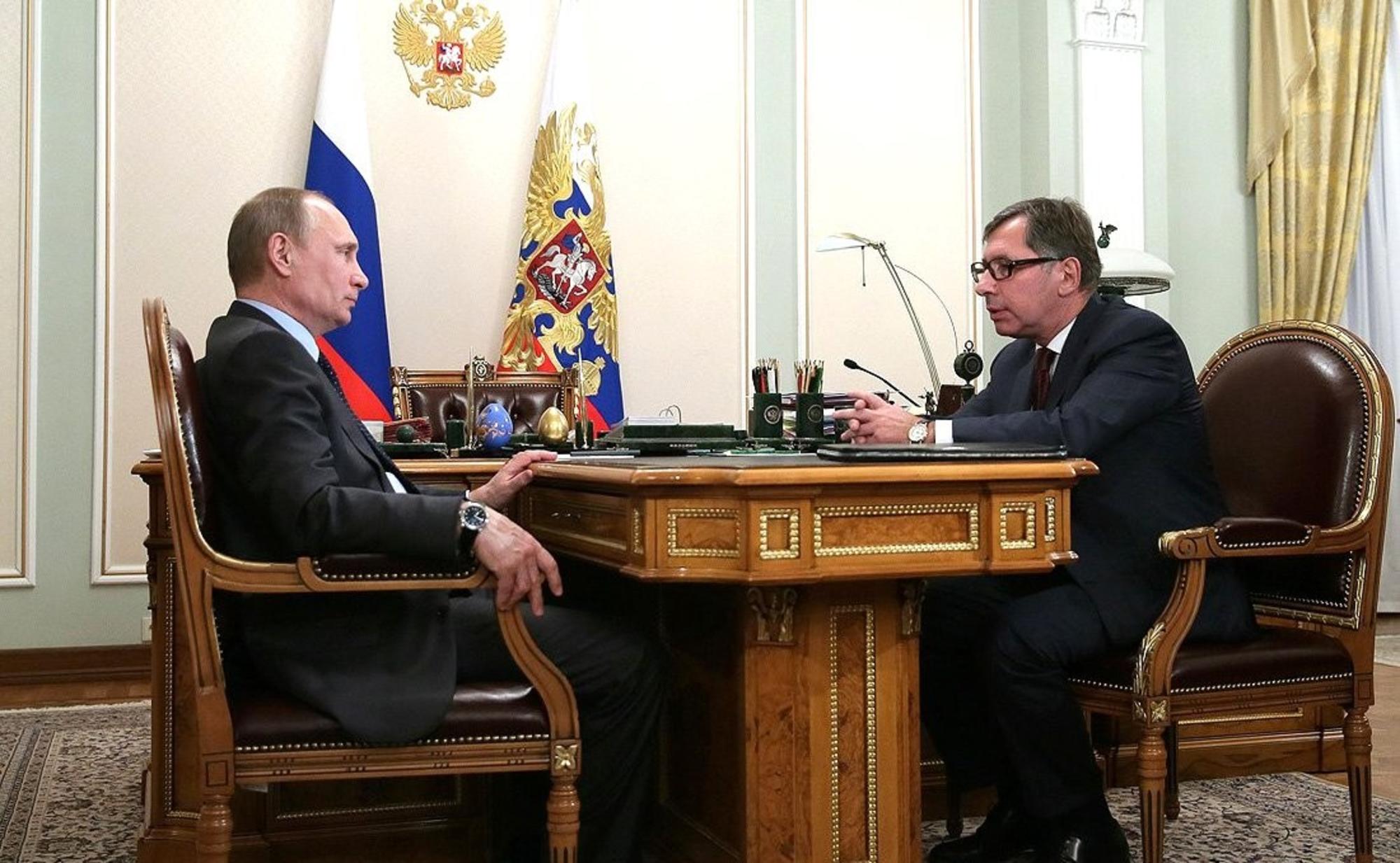 Pyotr Aven con Putin