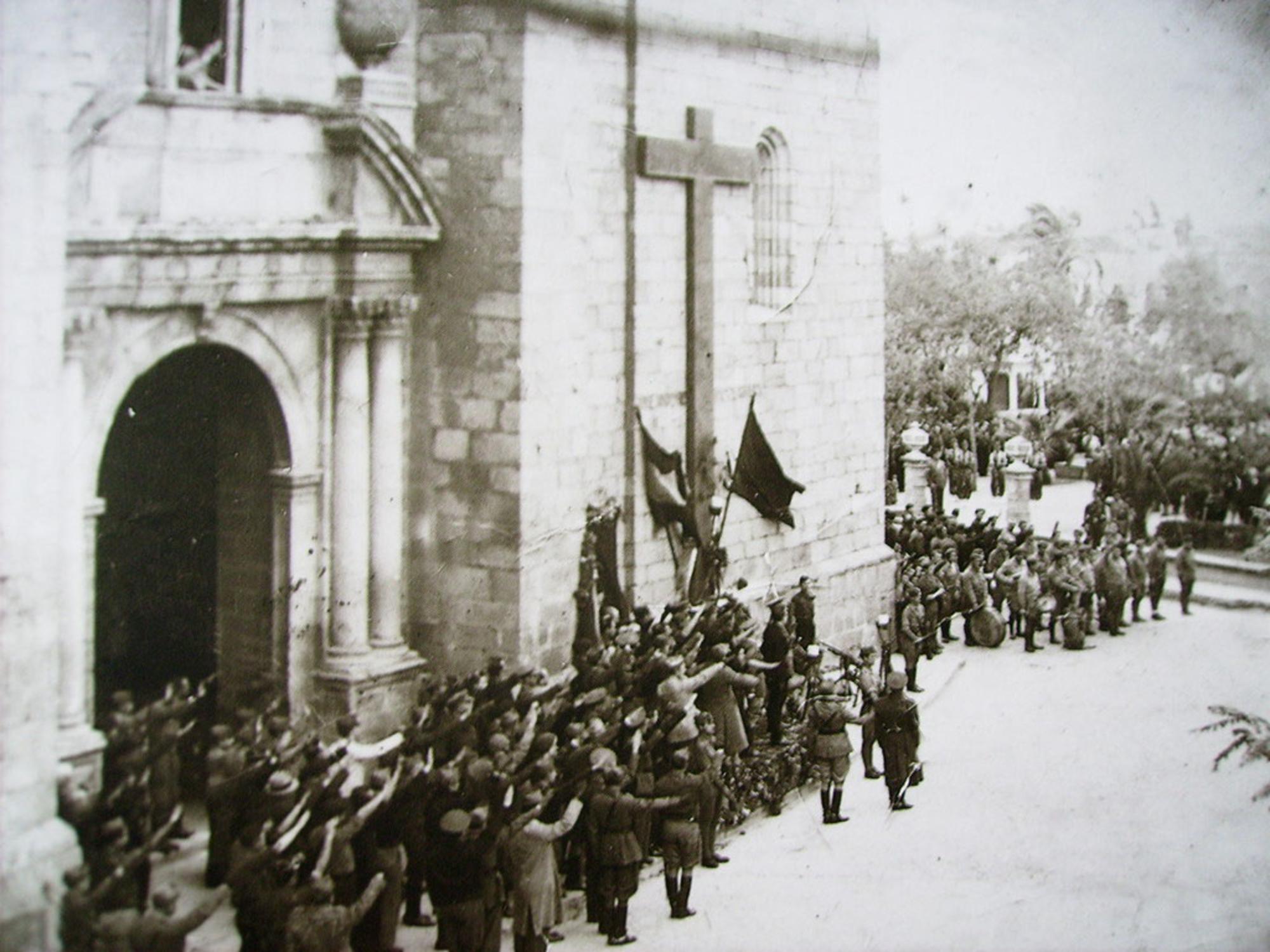 Acto fascista en Villanueva de la Serena