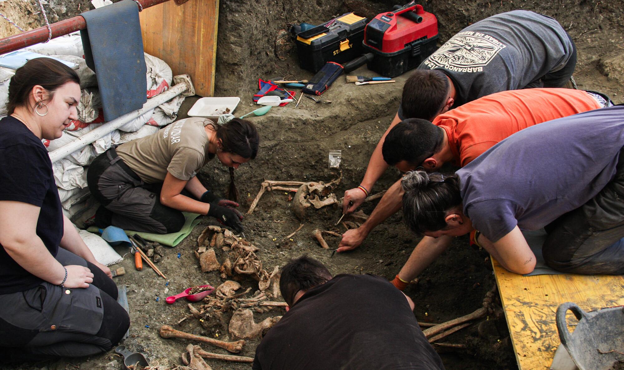 Excavar la historia que no cesa - 2