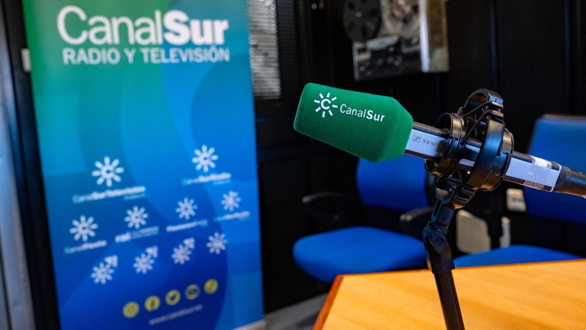 Canal Sur microfono.