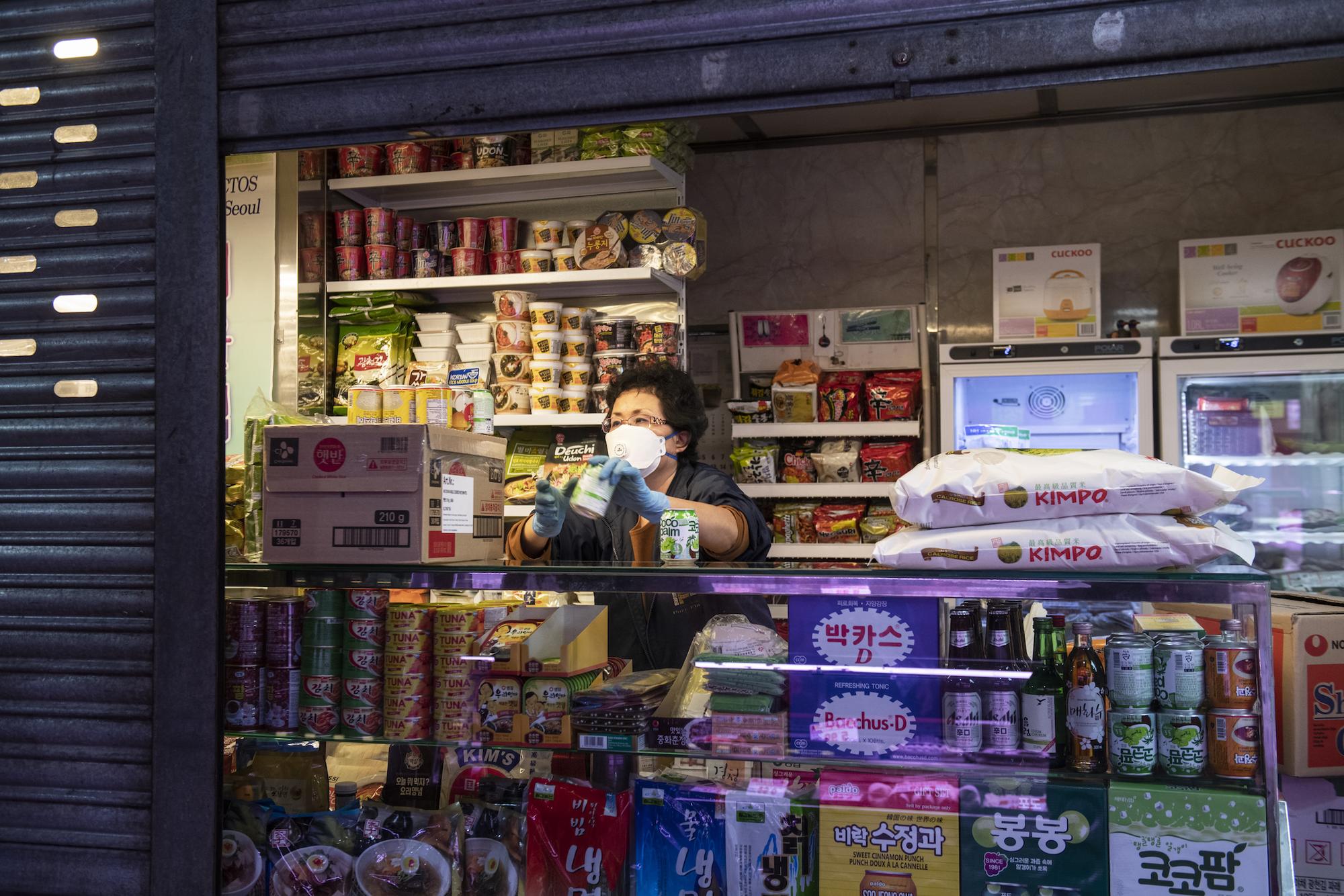 Mercado Maravillas, la cercanía del comercio tradicional no para durante el estado de alarma - 6