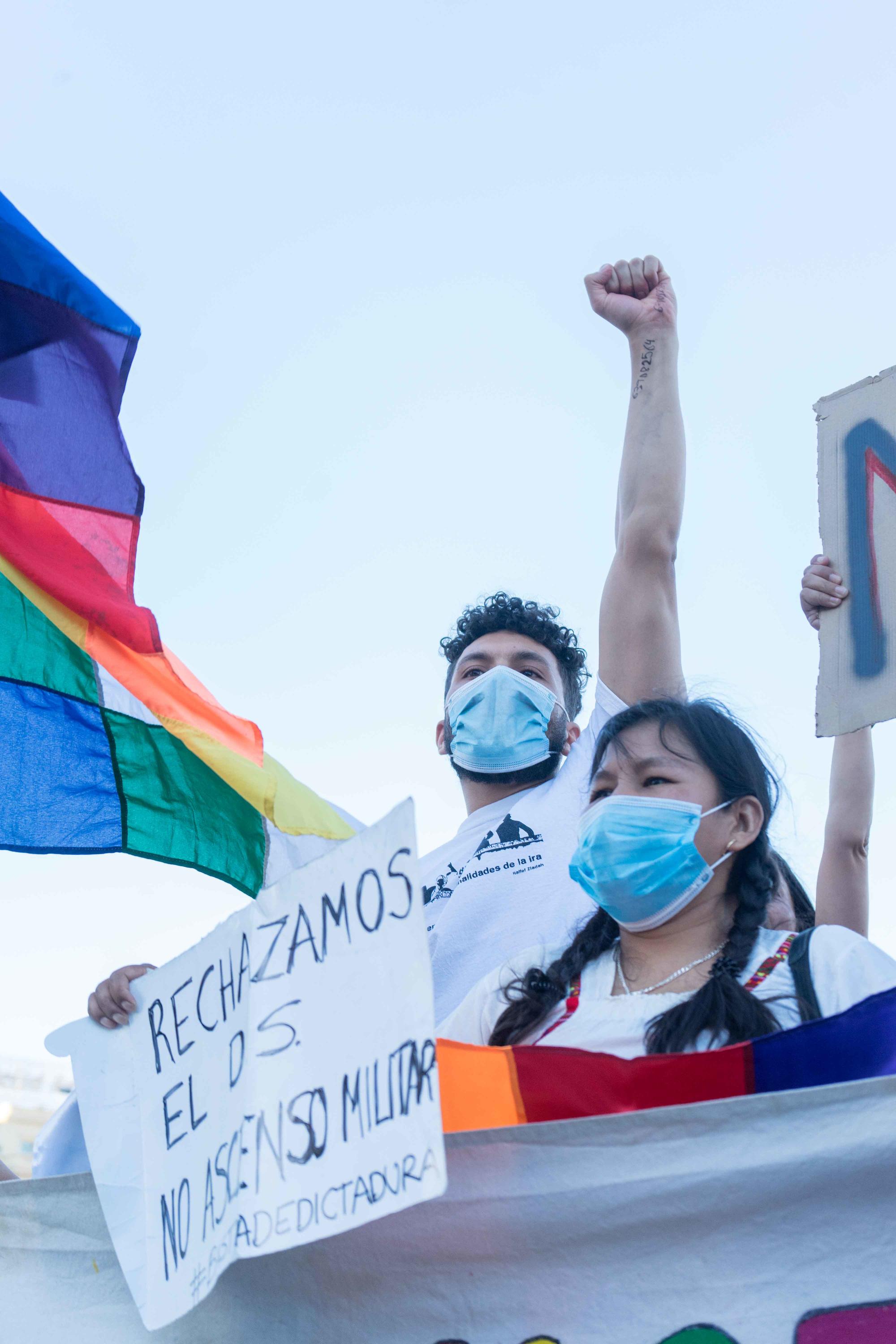 Acción antirracista Colón en llamas 6