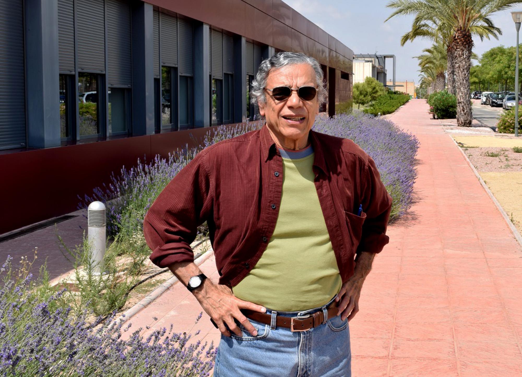 Tino Villanueva
